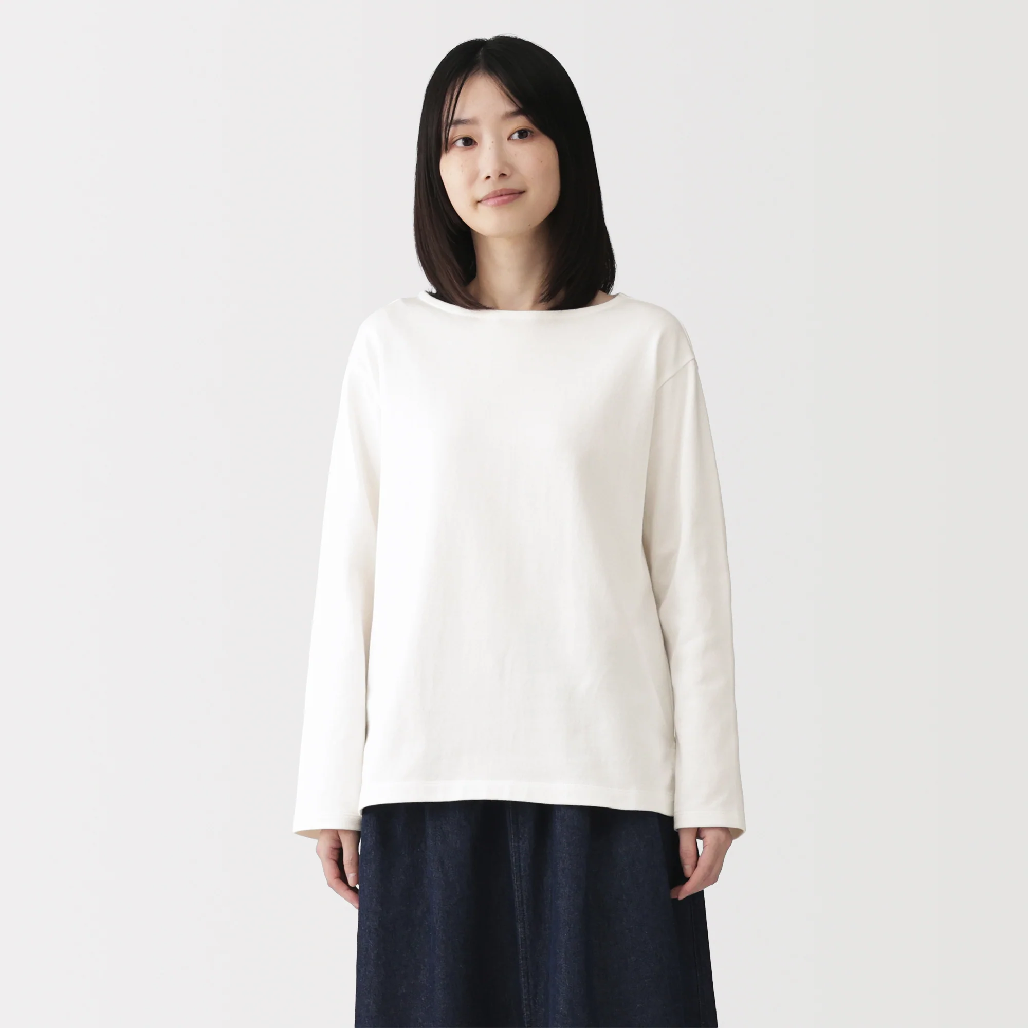 Heavyweight Cotton Boat Neck T-Shirt - Image 12