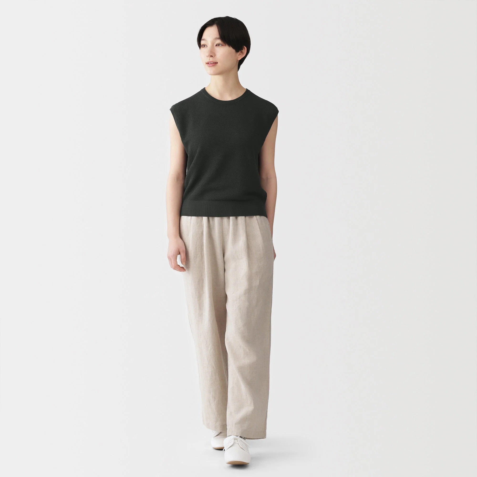 High-Twist Cotton Sleeveless Sweater - Image 18