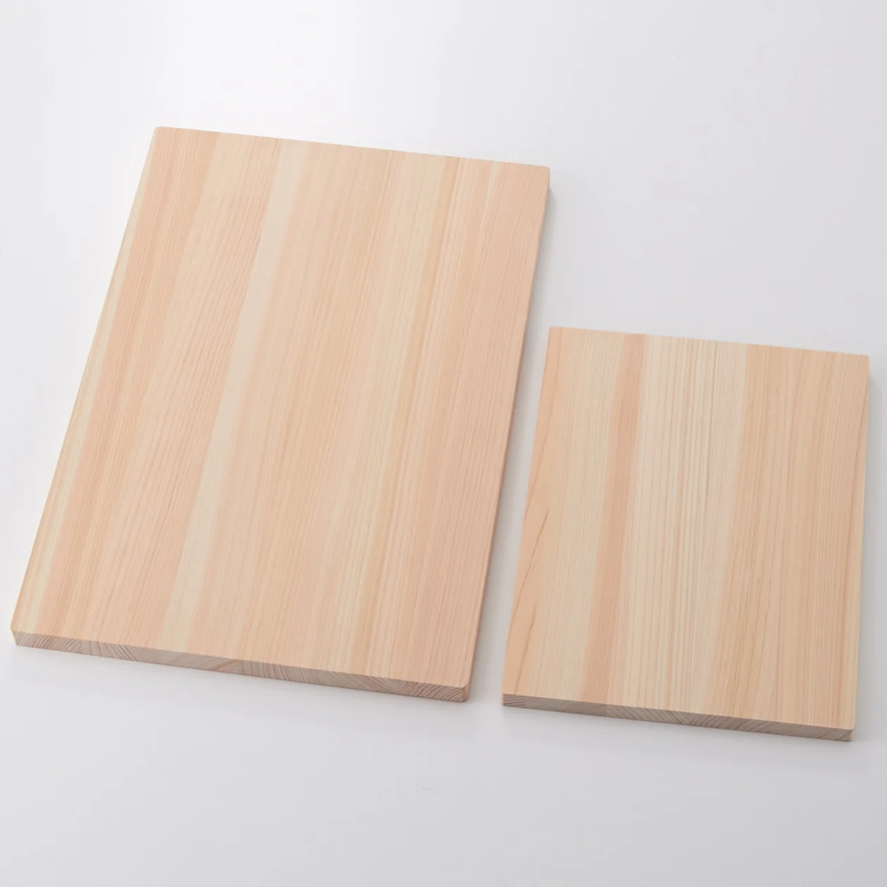 Hinoki Chopping Board - Small - Image 4