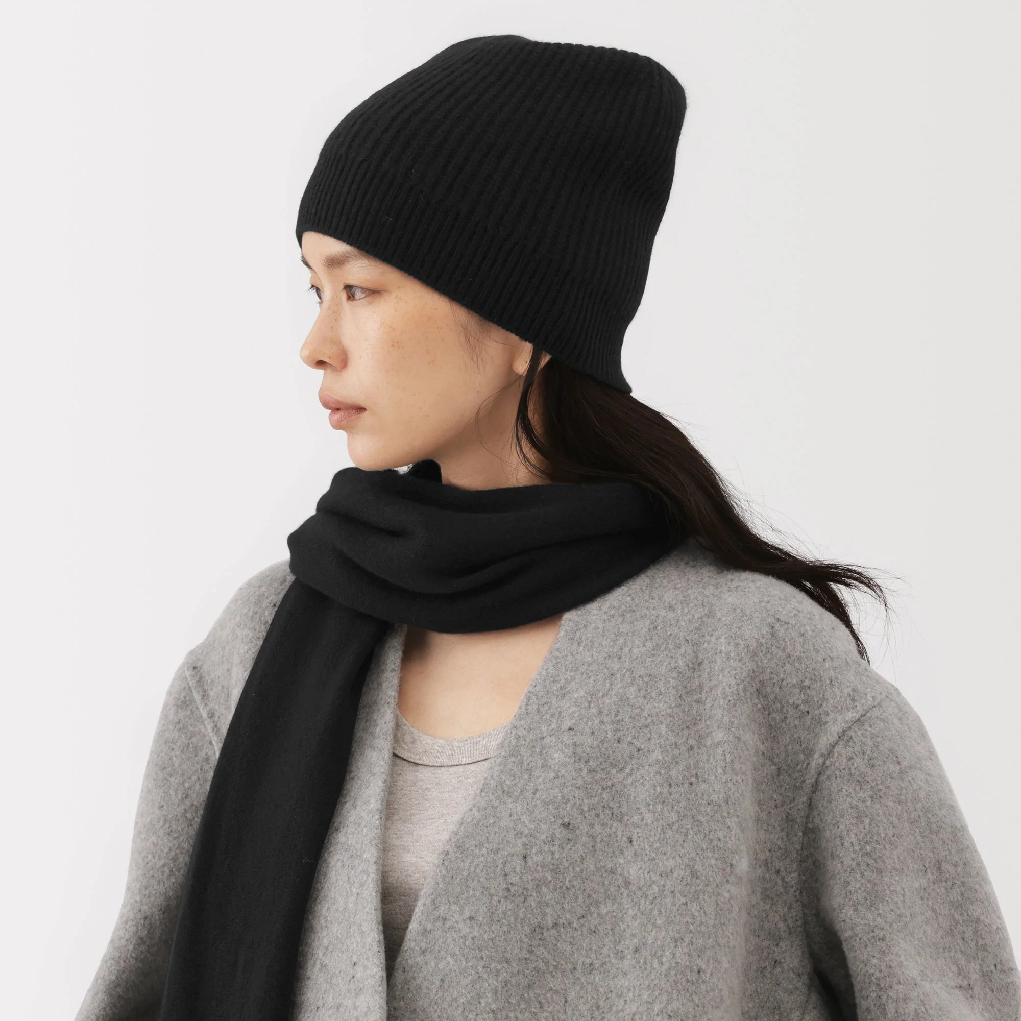 Labo Cashmere Knit Cap - Image 3