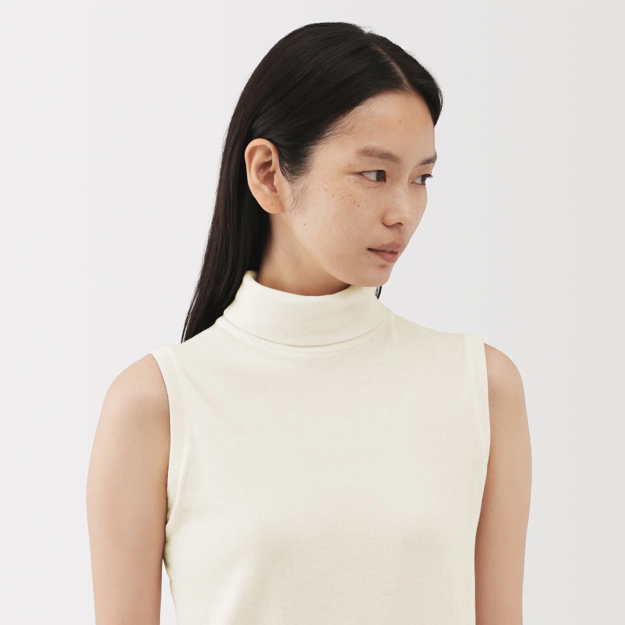 Labo Cotton Cashmere Turtleneck T-Shirt - Image 26