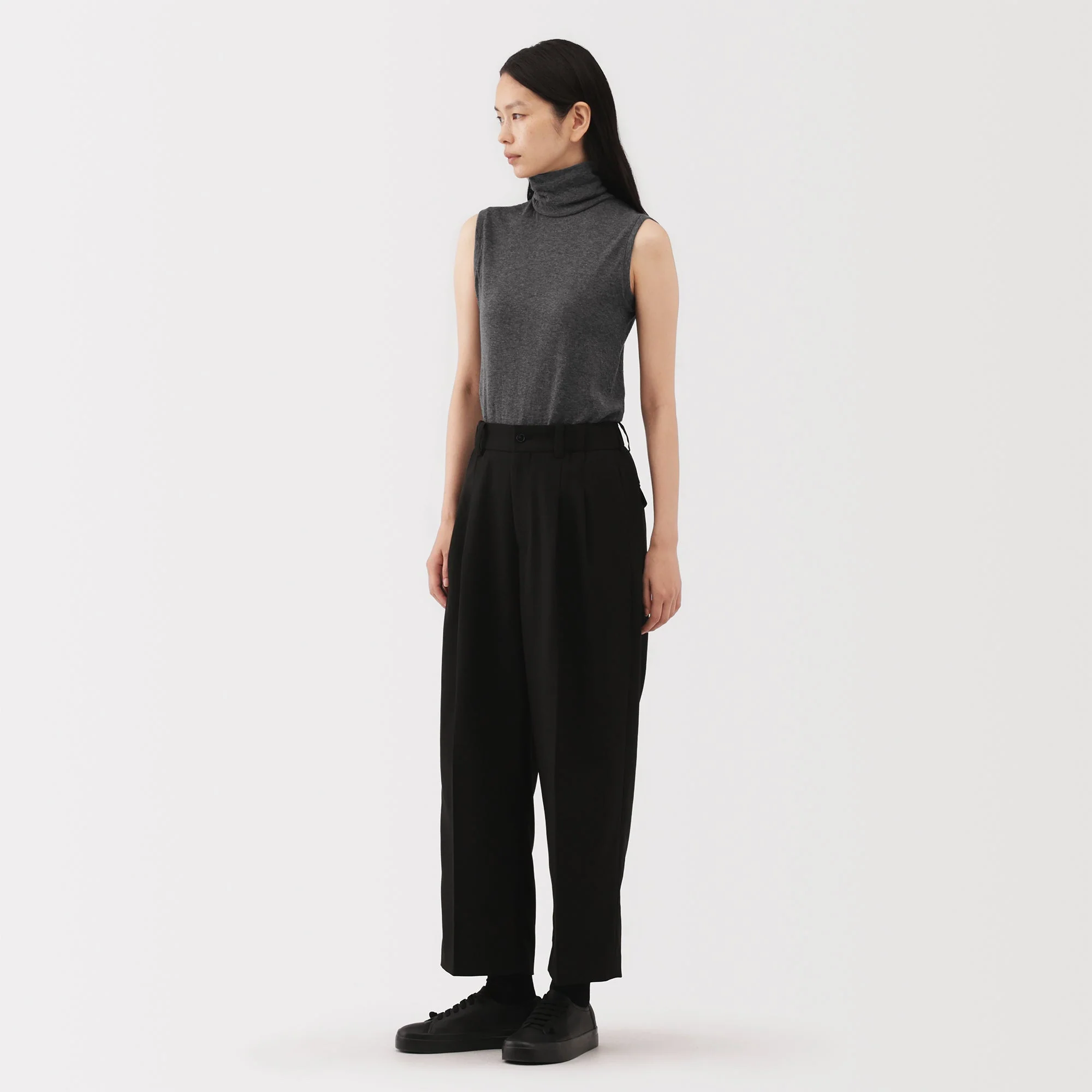 Labo Cotton Cashmere Turtleneck T-Shirt - Image 4