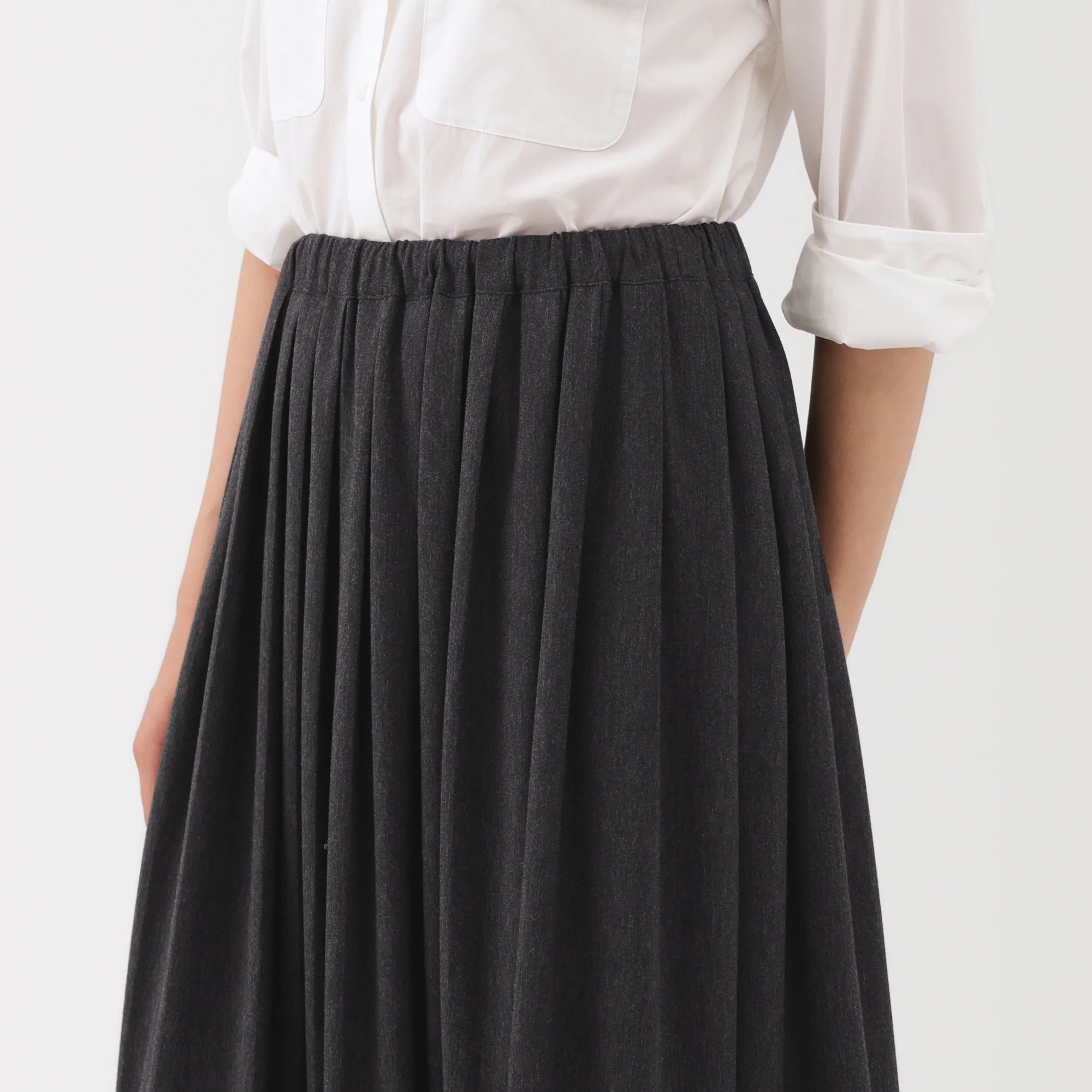 Labo Jersey Pleated Skirt - Image 7