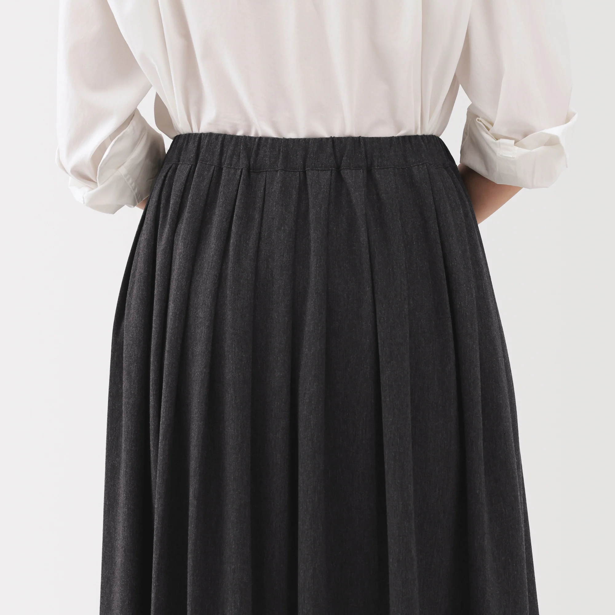 Labo Jersey Pleated Skirt - Image 8