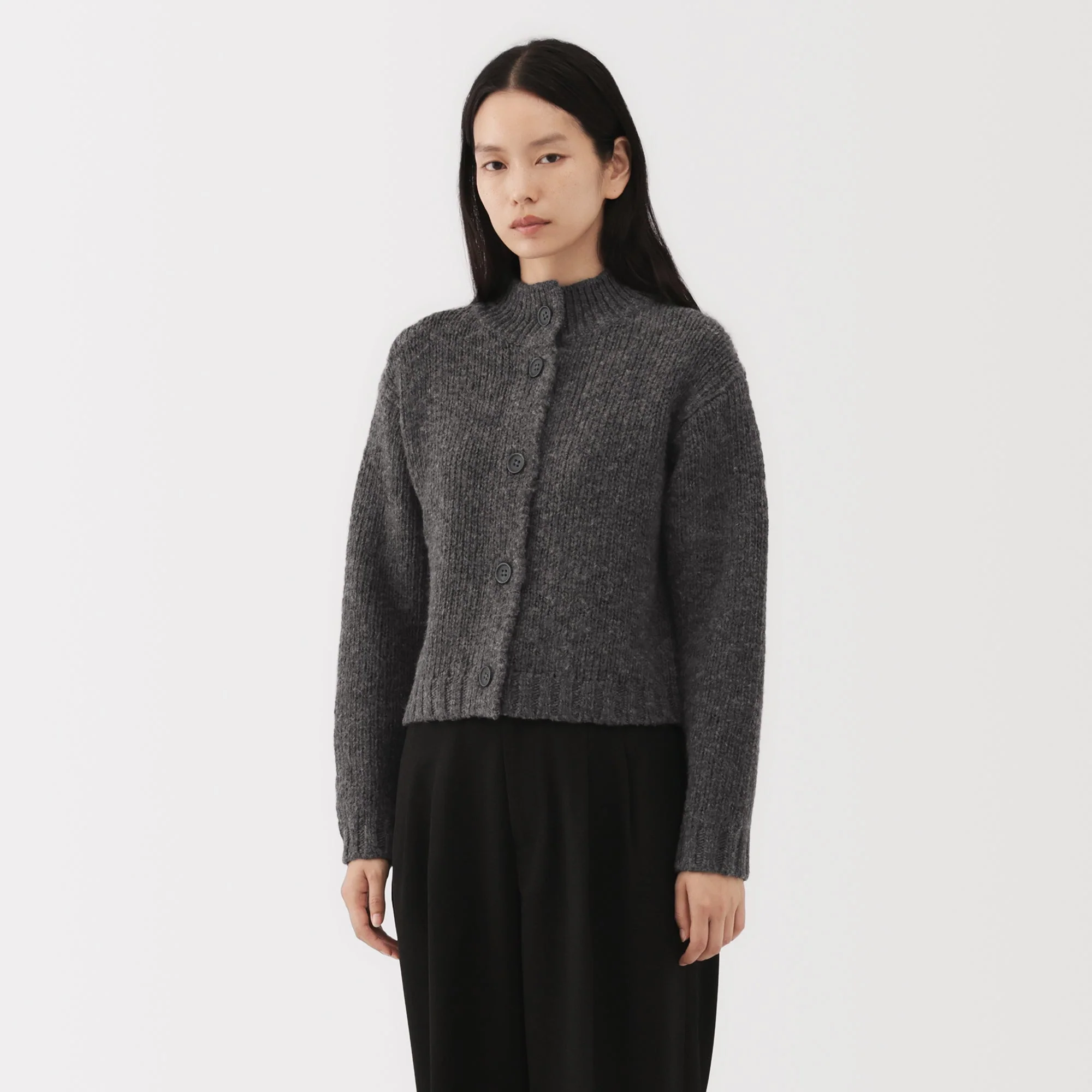 Labo Merino Wool Low-Gauge Cardigan - Image 4