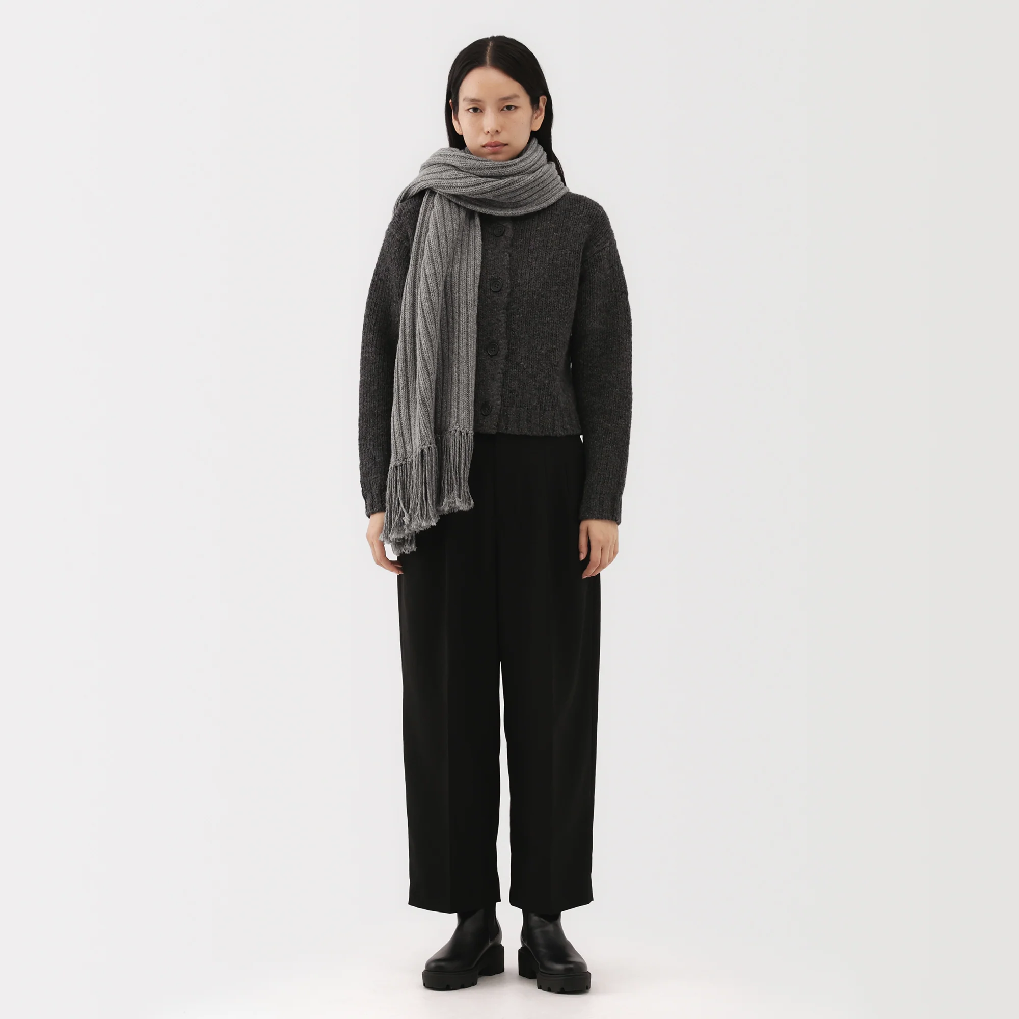 Labo Merino Wool Low-Gauge Stole - Image 3