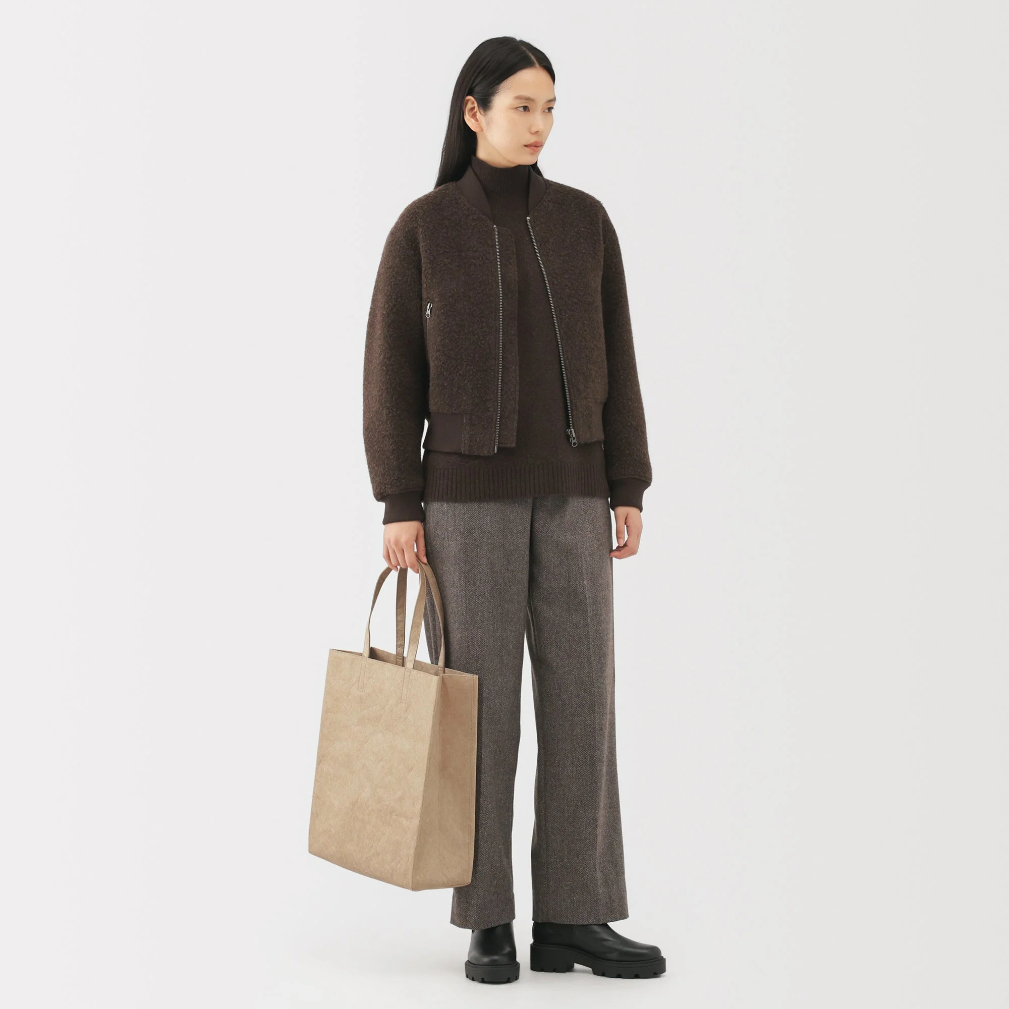 Labo Paper-Like Tote Bag - Image 7