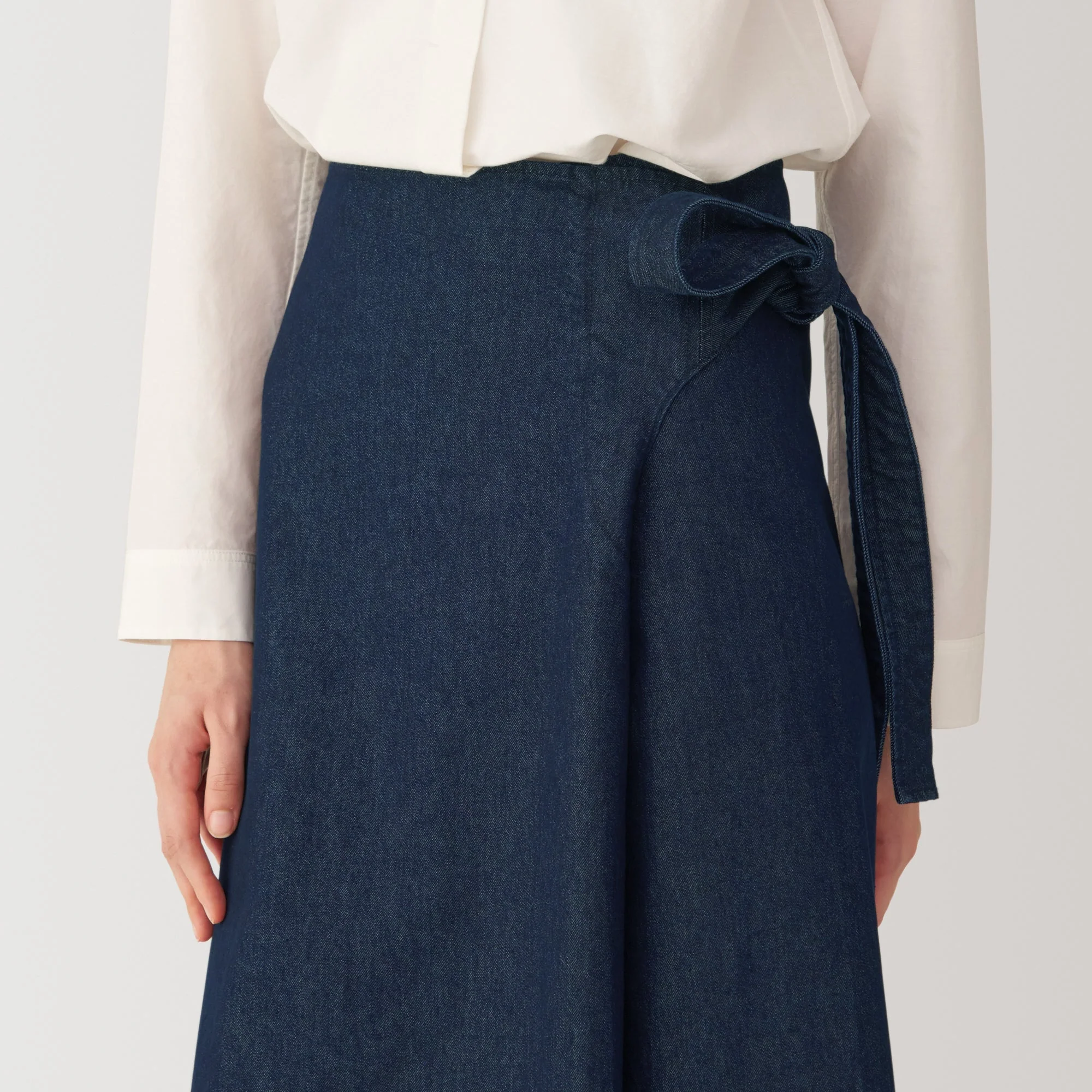 Labo Women's Washi Blend Denim Wrap-Around Skirt - Image 9