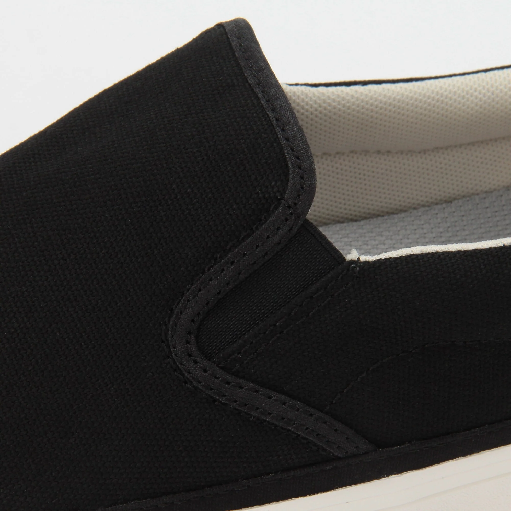 Less Tiring Slip-On Sneakers Black - Image 8