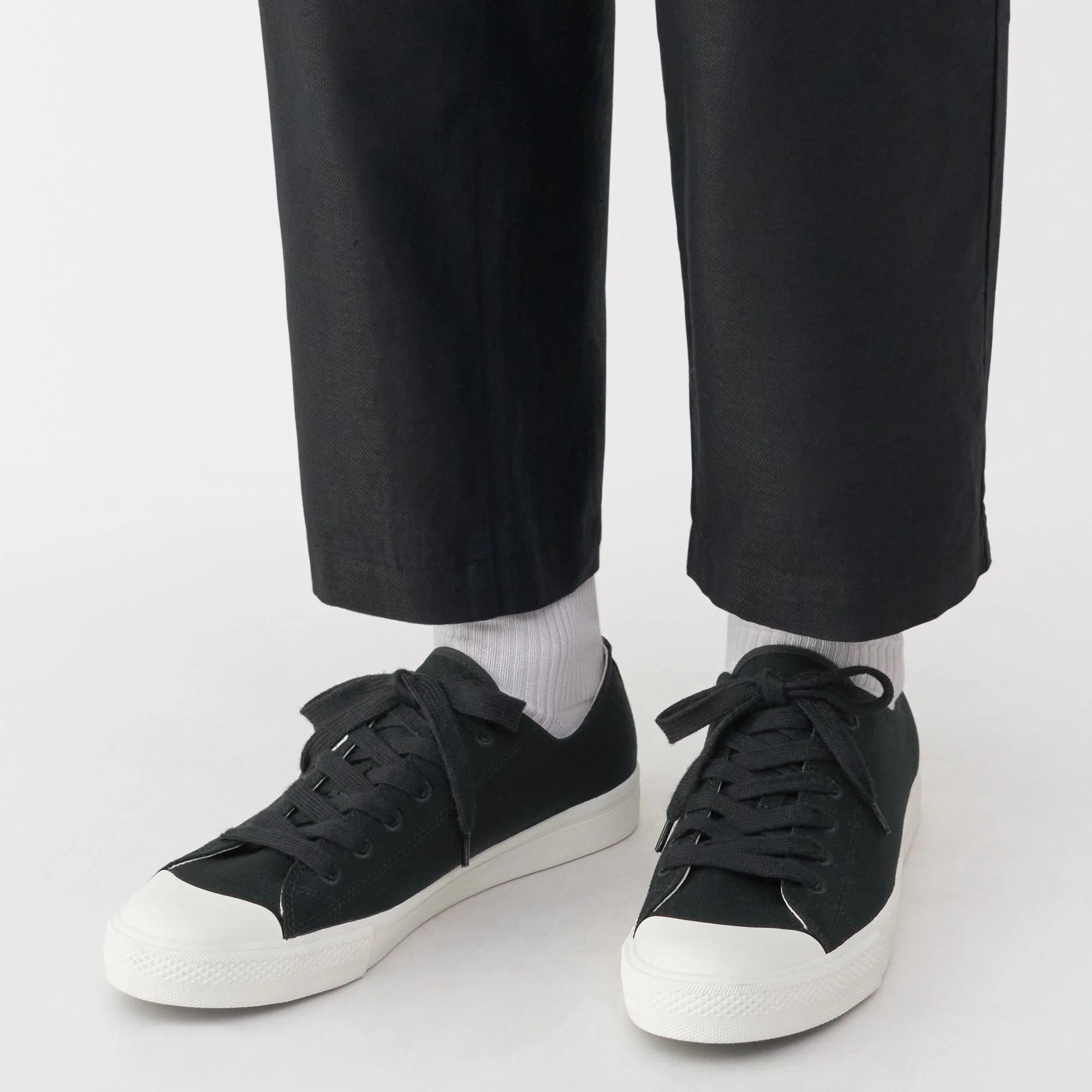 Less Tiring Sneakers - Black - Image 2