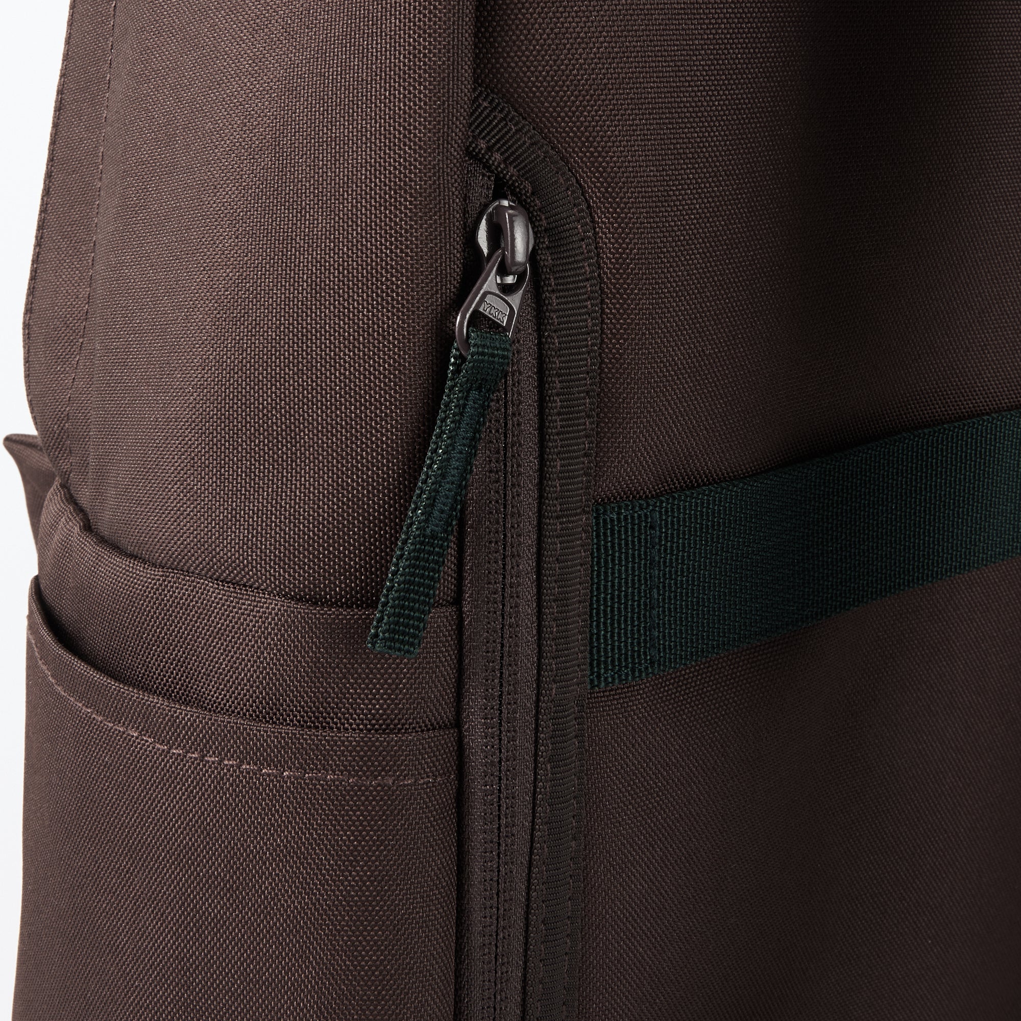 Less Tiring Water Repellent Backpack - Image 10