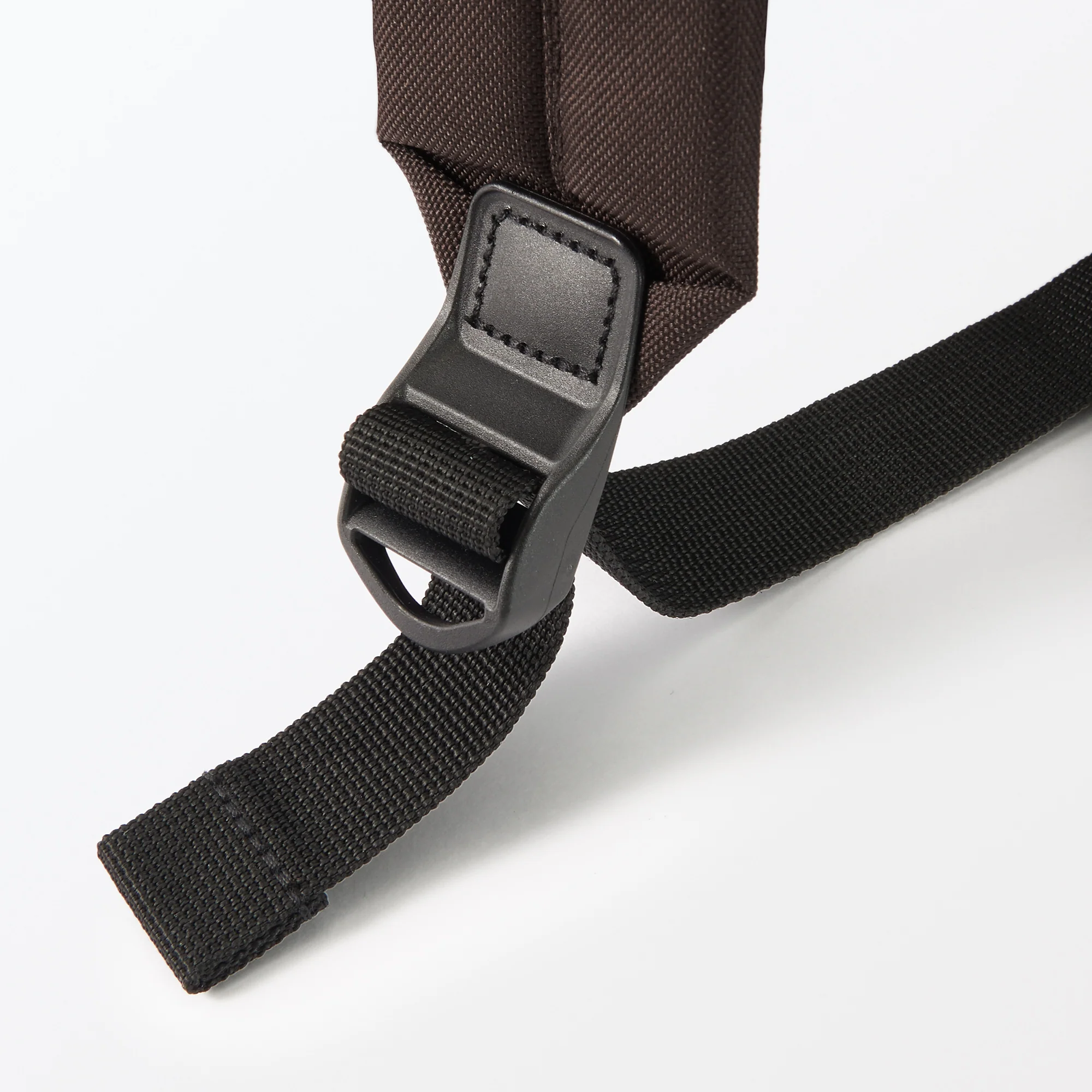 Less Tiring Water Repellent Backpack - Image 11