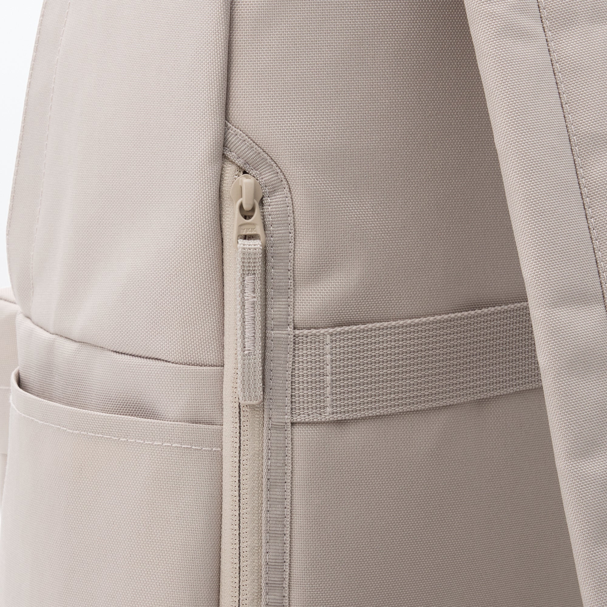 Less Tiring Water Repellent Backpack - Image 36