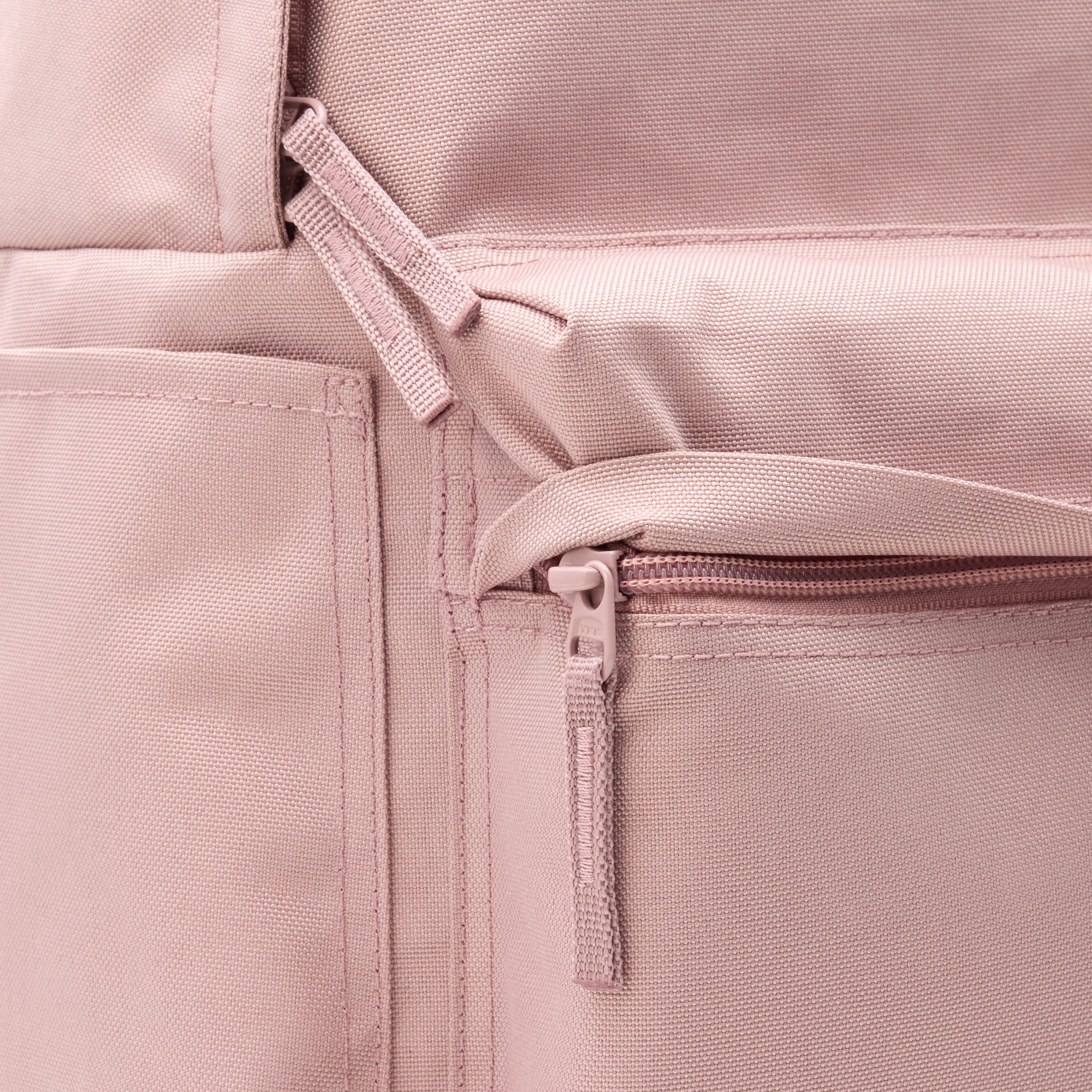 Less Tiring Water Repellent Backpack - Image 9