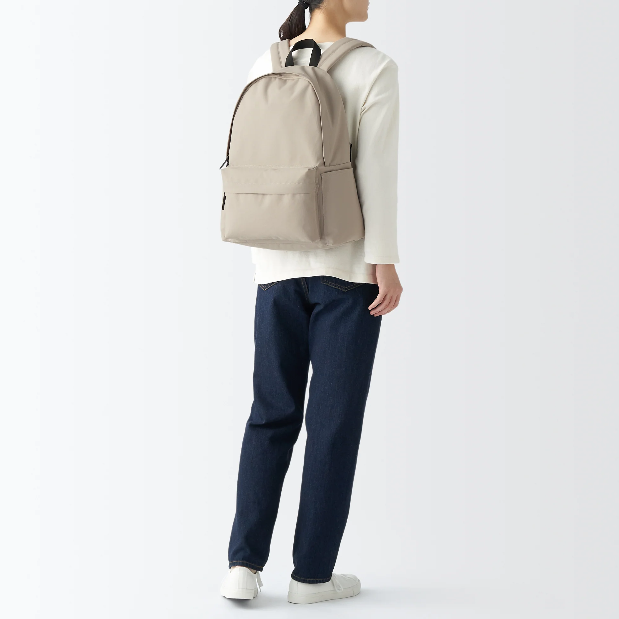 Less Tiring Water Repellent Backpack - Image 37