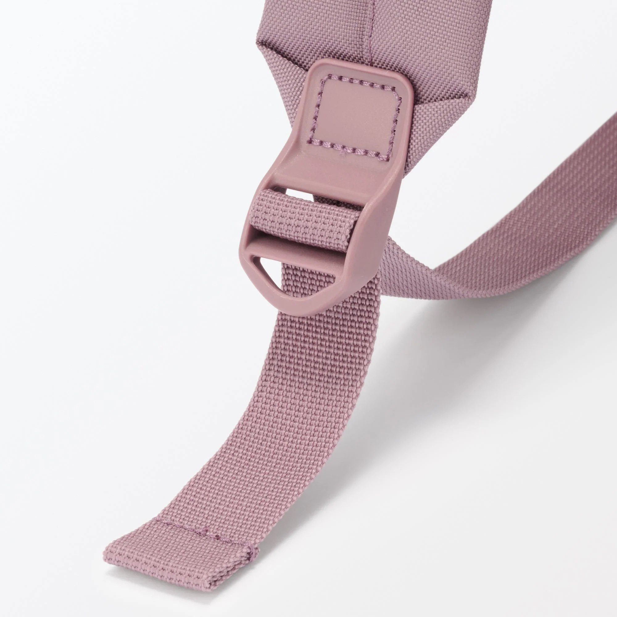 Less Tiring Water Repellent Backpack - Image 11