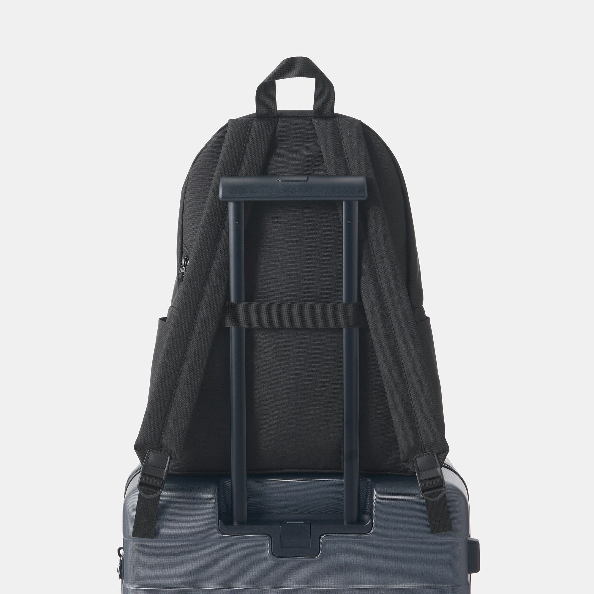 Less Tiring Water Repellent Backpack - Image 28