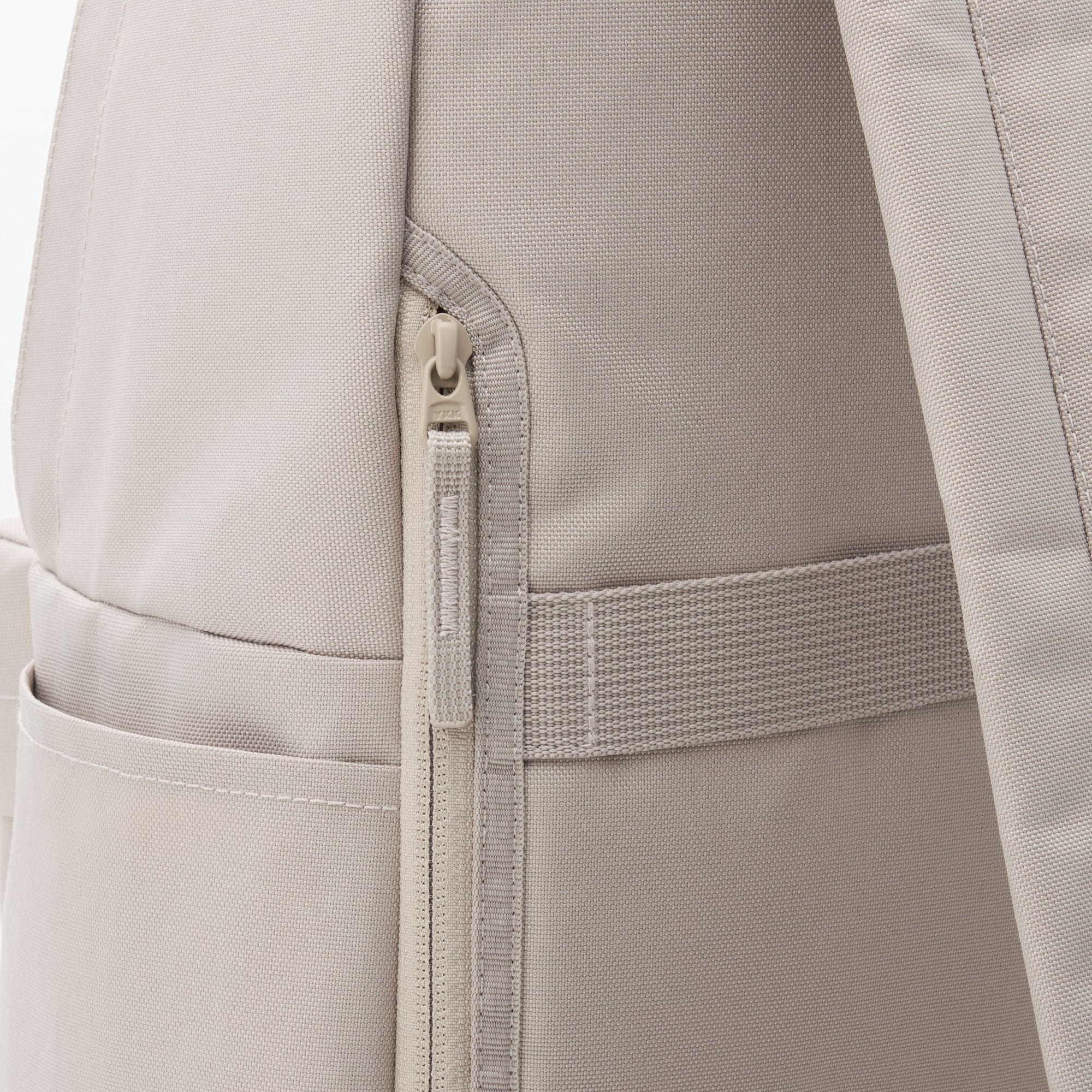 Less Tiring Water Repellent Backpack - Image 38