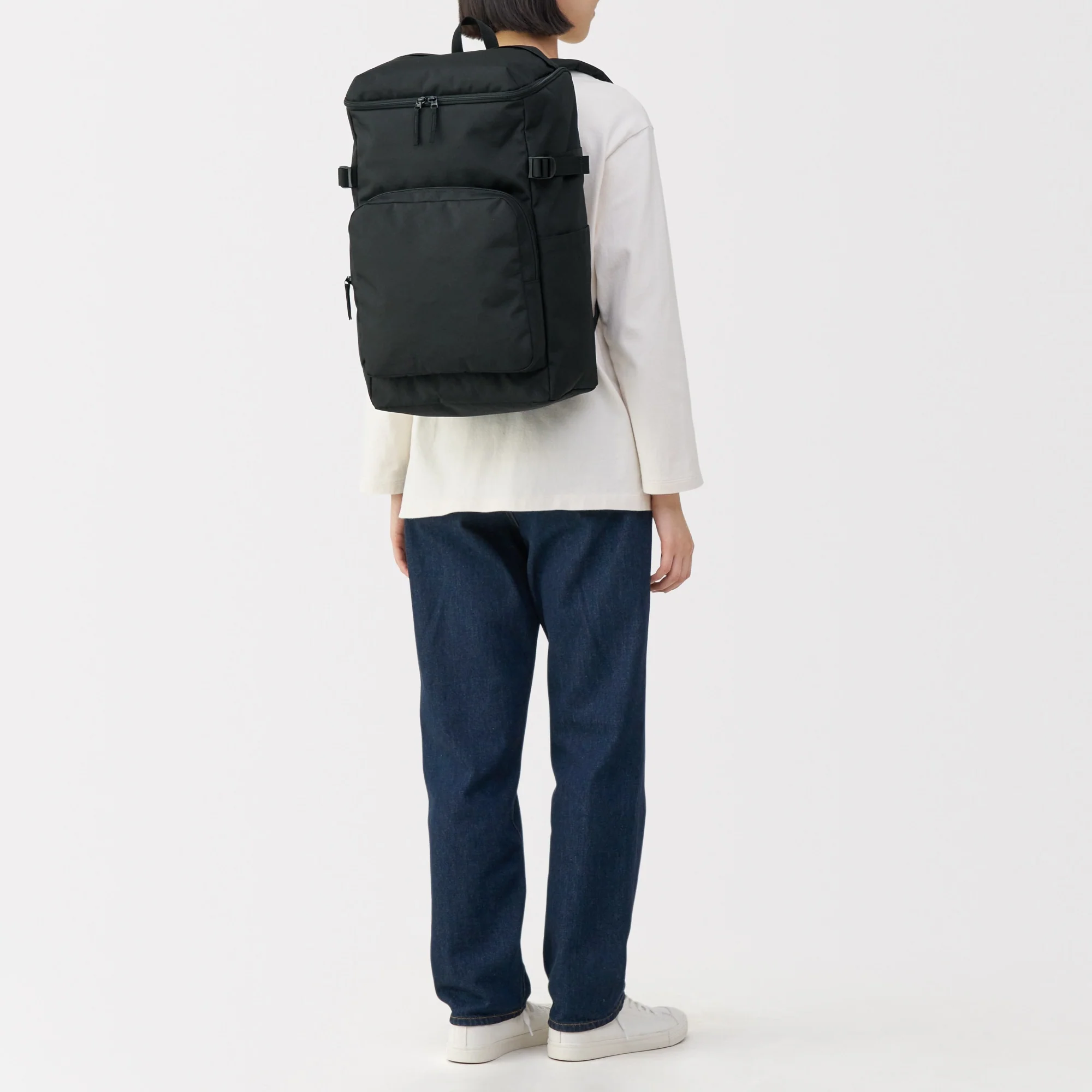 Less Tiring Water Repellent Toploader Backpack - Image 3