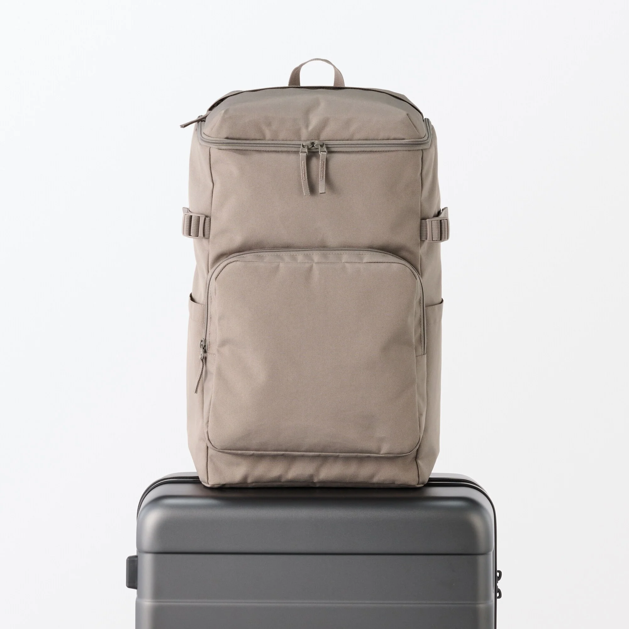 Less Tiring Water Repellent Toploader Backpack - Image 32
