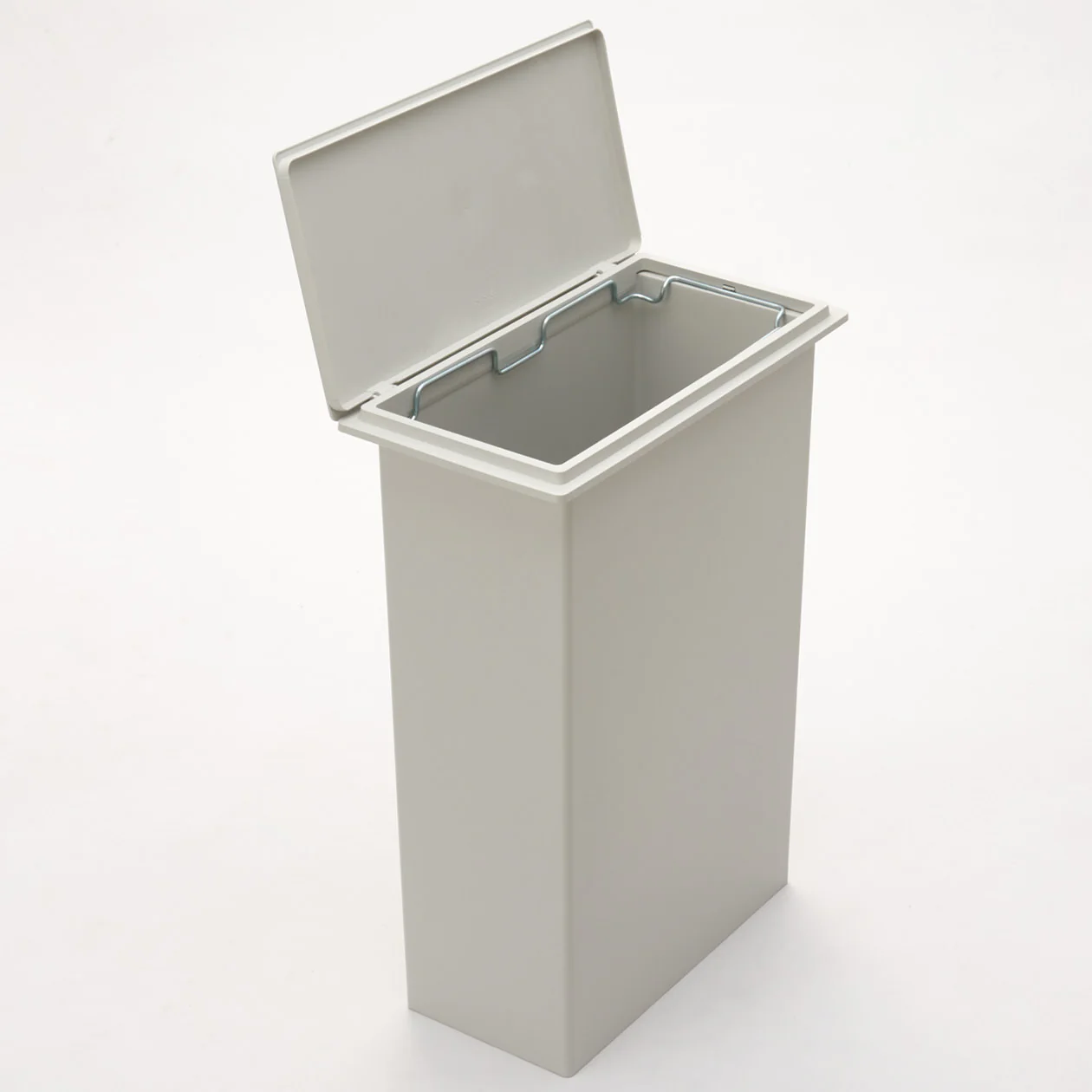 Lid for Polypropylene Dust Bin - Image 3
