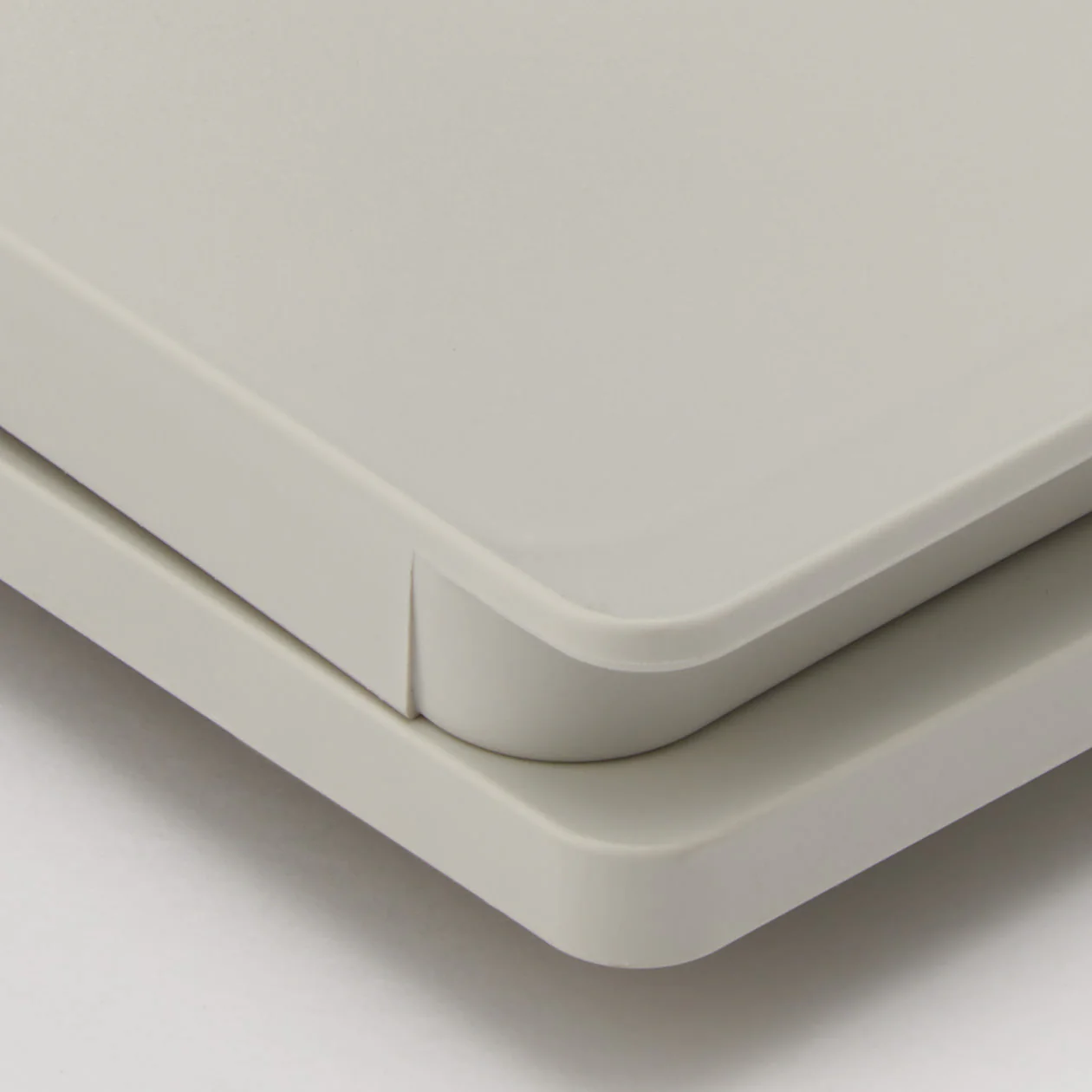Lid for Polypropylene Dust Bin - Image 4