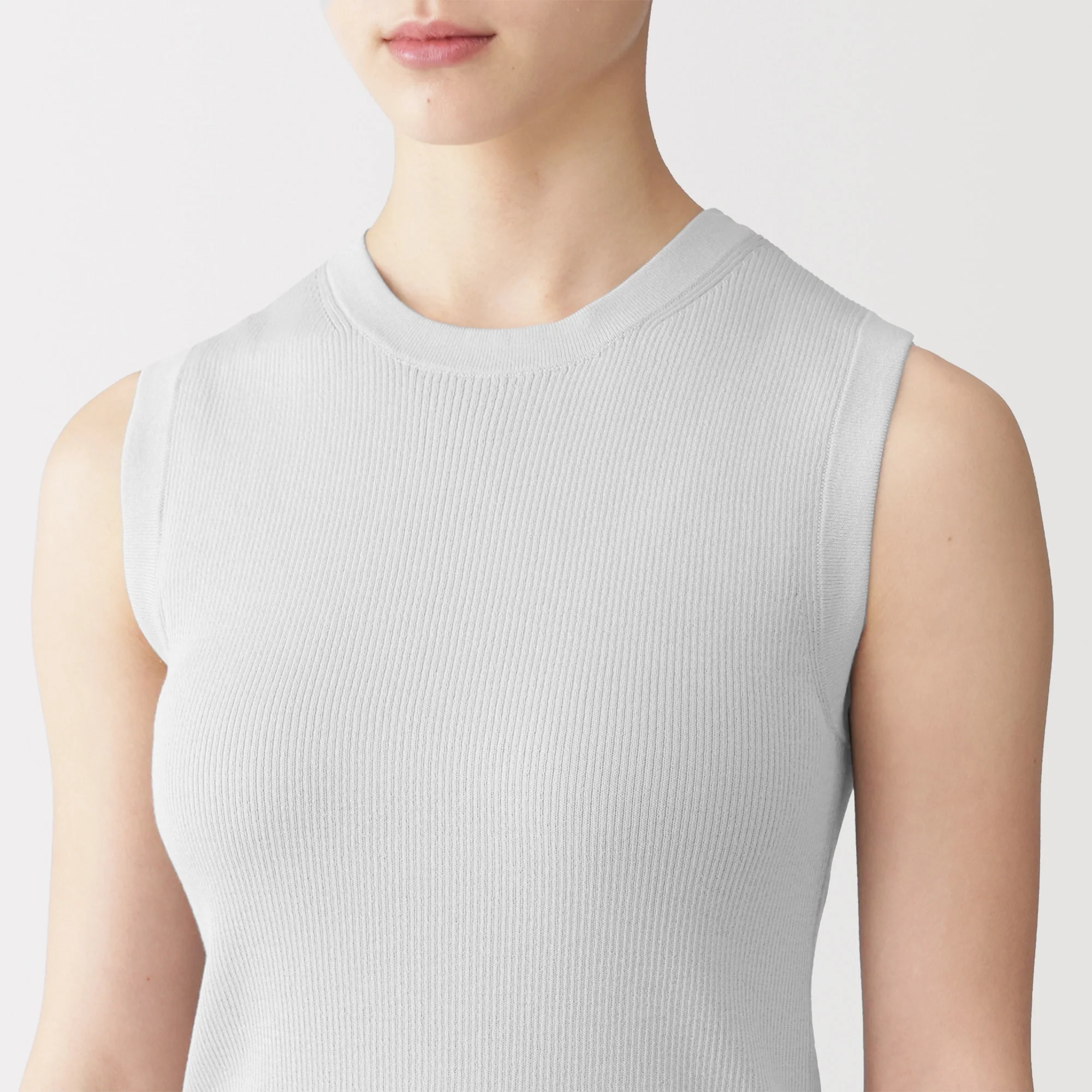 Light Knit Sleeveless Sweater - Image 28