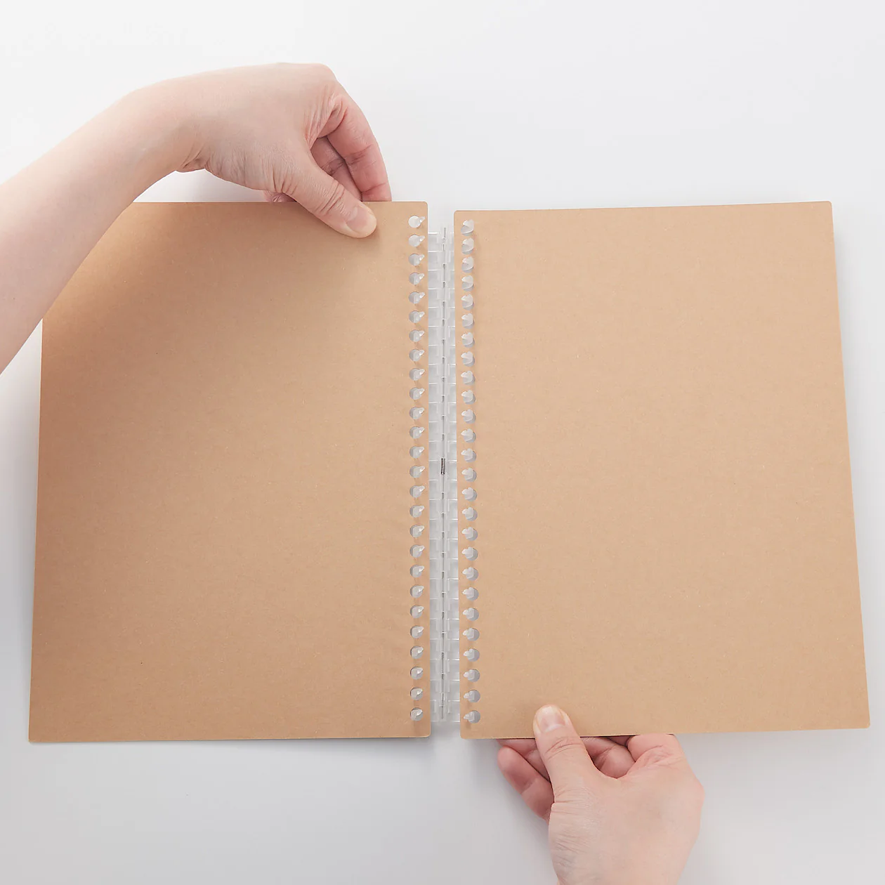 Kraft Cover for Loose Leaf Paper B5 26 Holes - Image 4