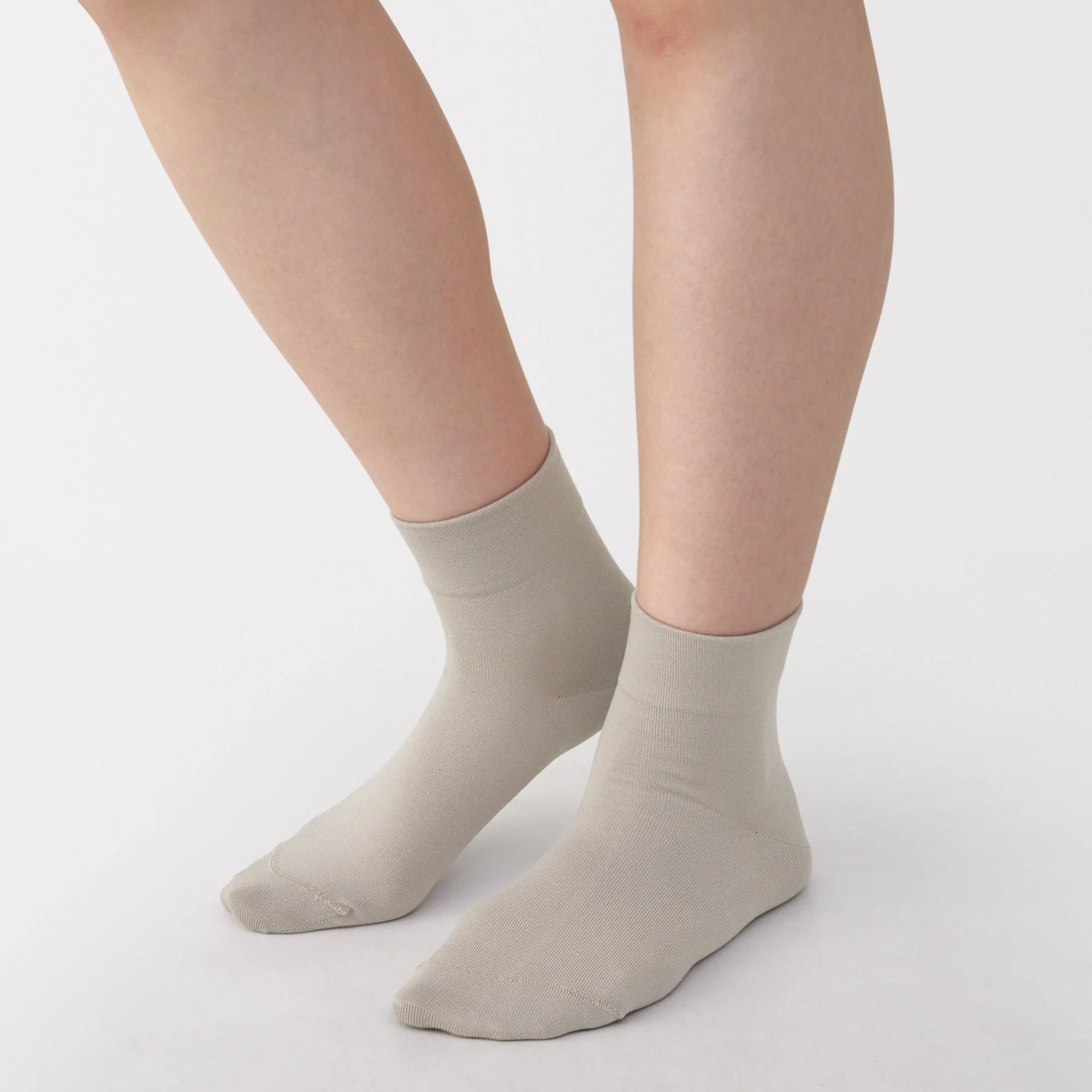 Loose Top Short Socks - Image 9