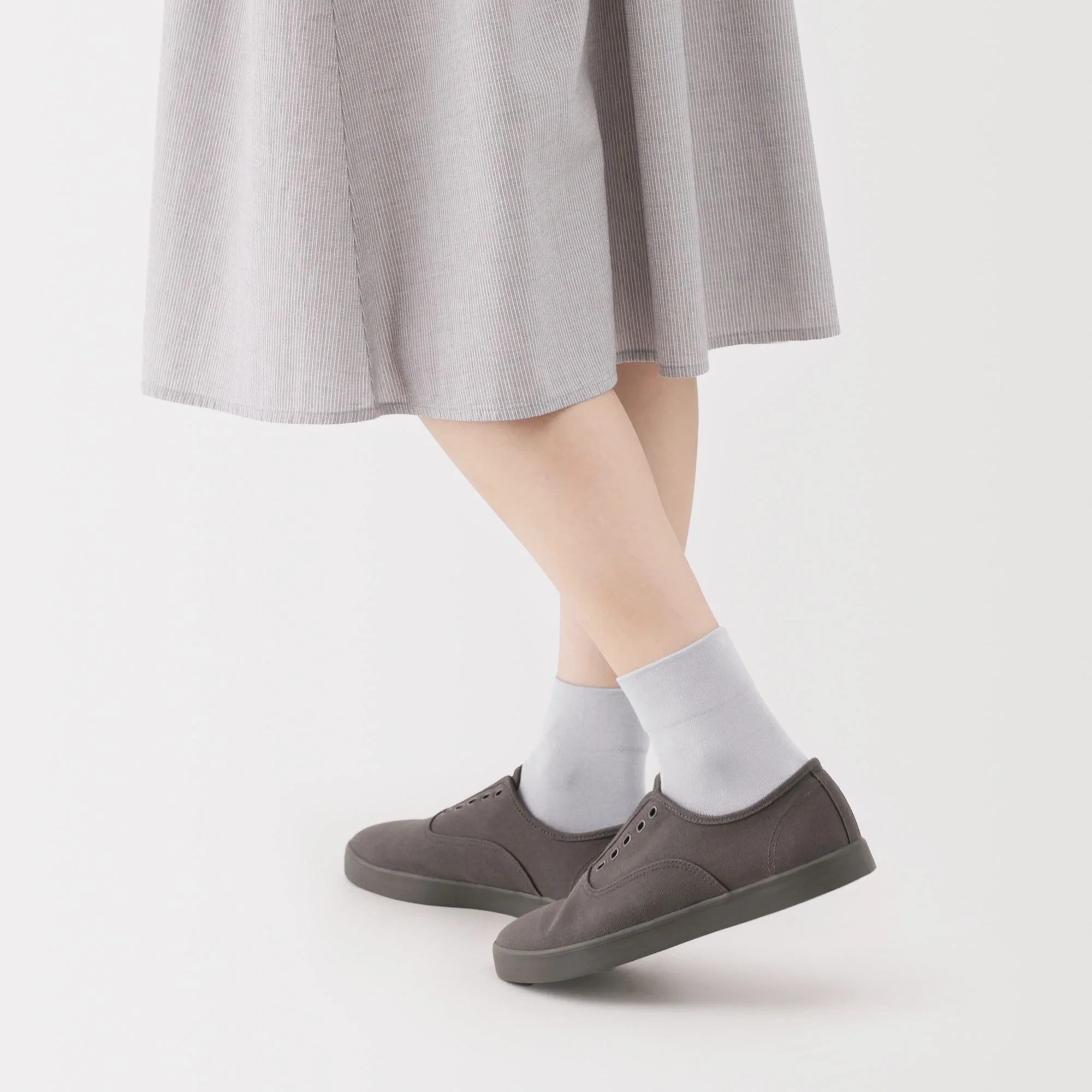 Loose Top Short Socks - Image 18