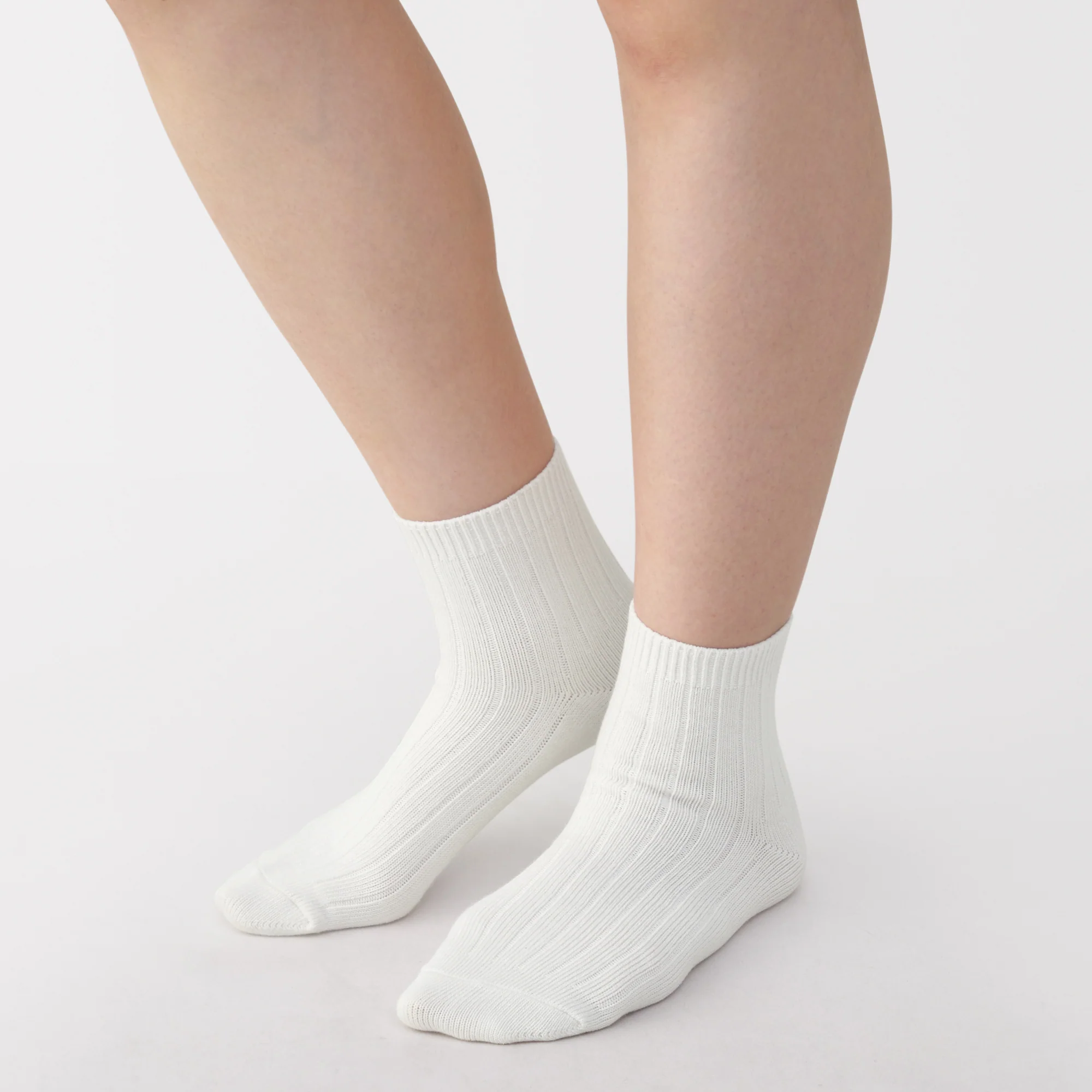 Loose Top Short Socks - Image 4