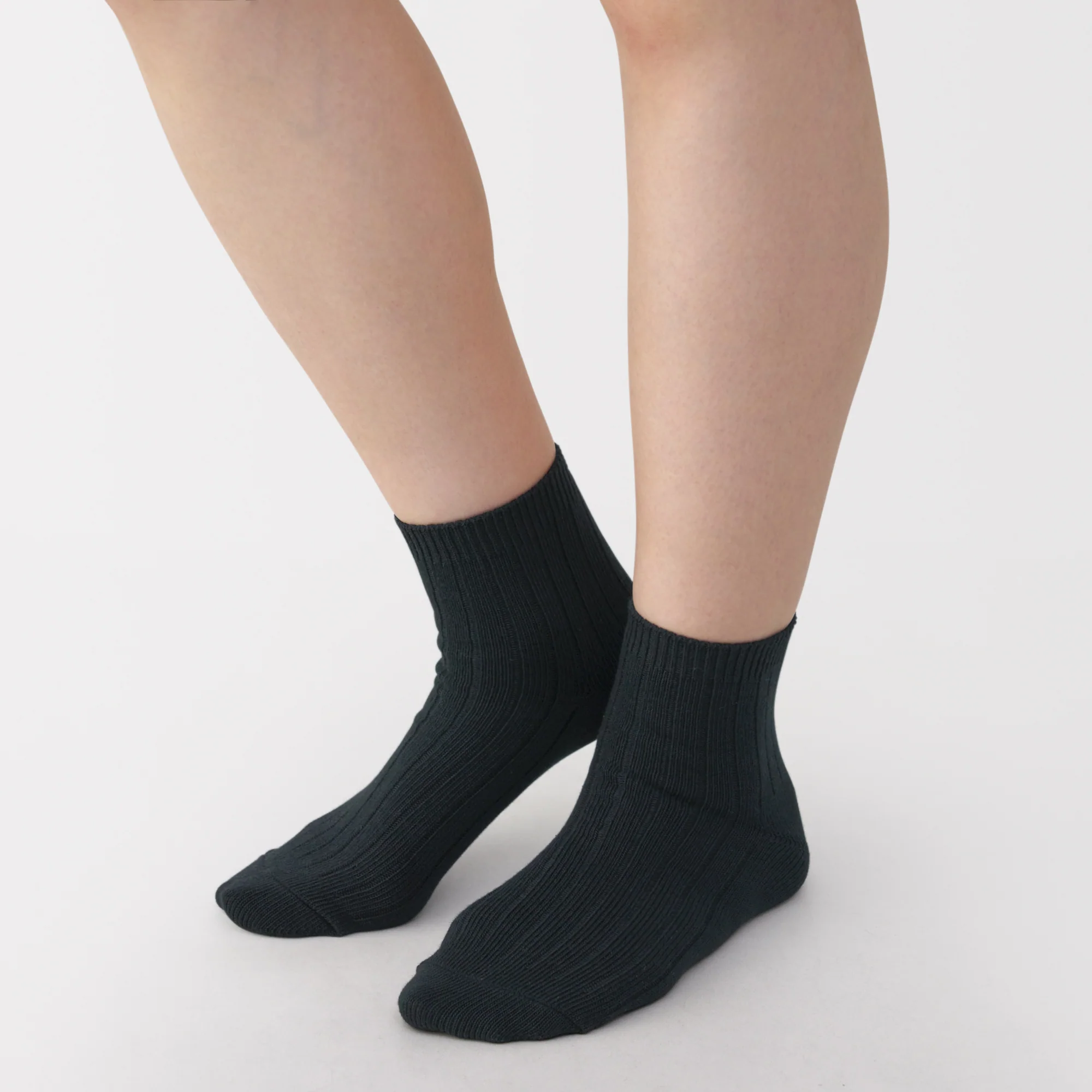 Loose Top Short Socks - Image 8