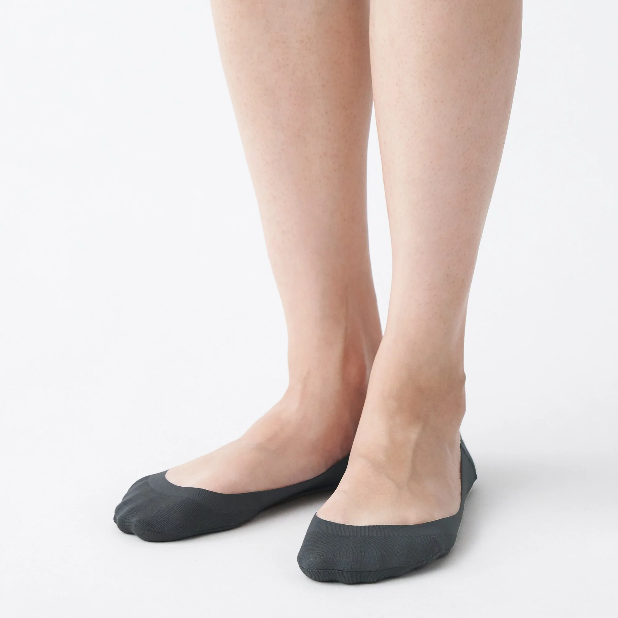 Low Cut No Show Socks - Image 3