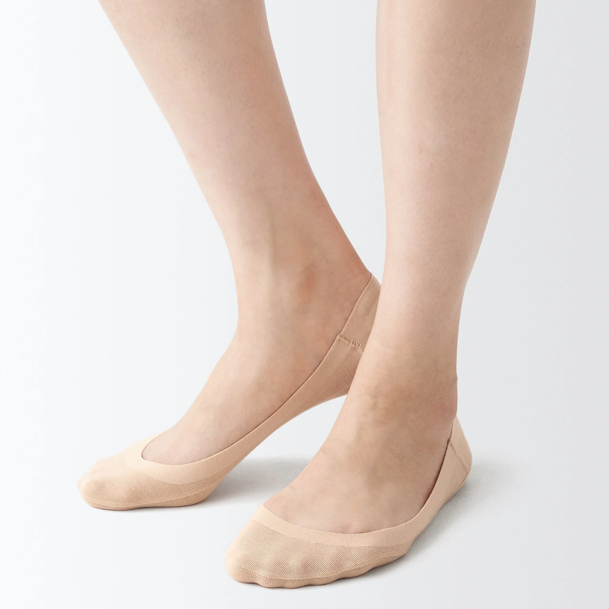 Low Cut No-Show Socks with Heel Grip - Image 6
