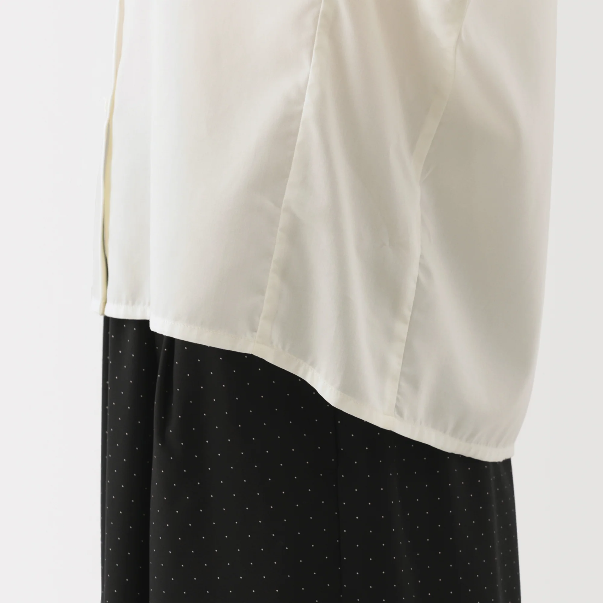 Lyocell Blend Half-Sleeve Blouse - Image 19