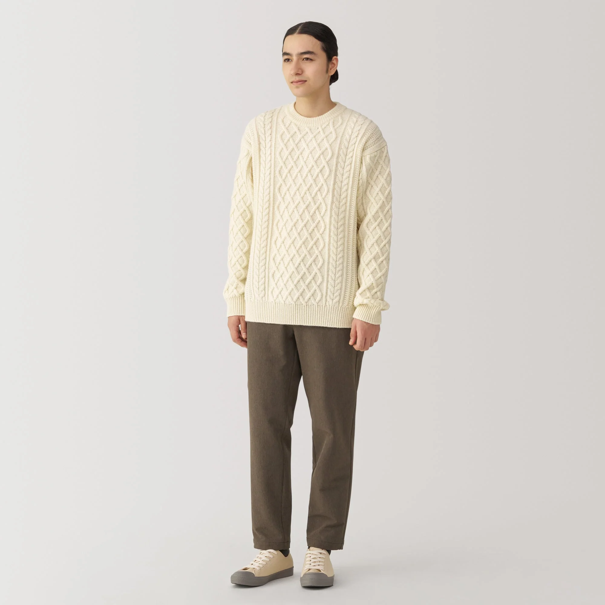 Men's Andes Wool Cable Knit Crew Neck Sweater - Image 11