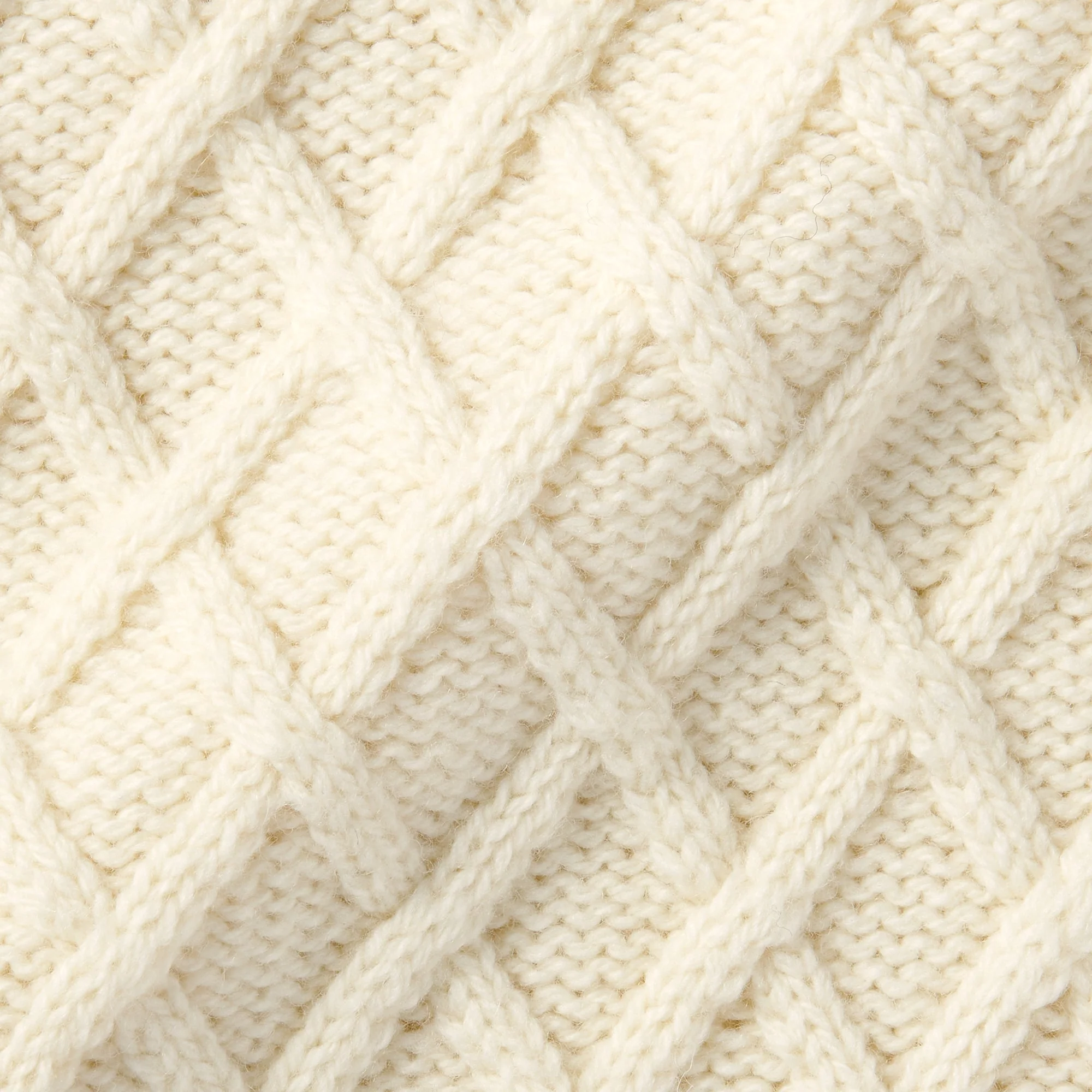 Men's Andes Wool Cable Knit Crew Neck Sweater - Image 15