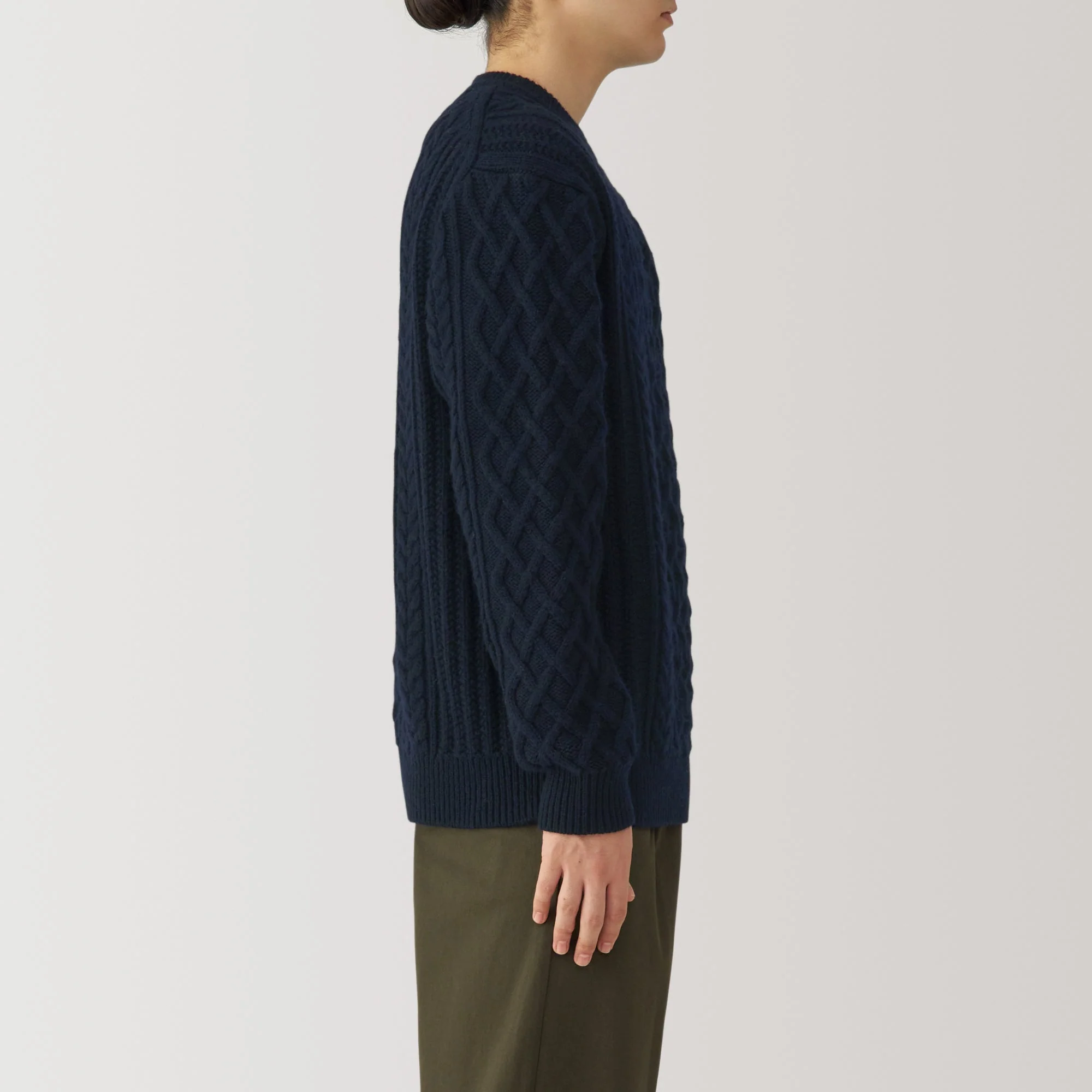 Men's Andes Wool Cable Knit Crew Neck Sweater - Image 19