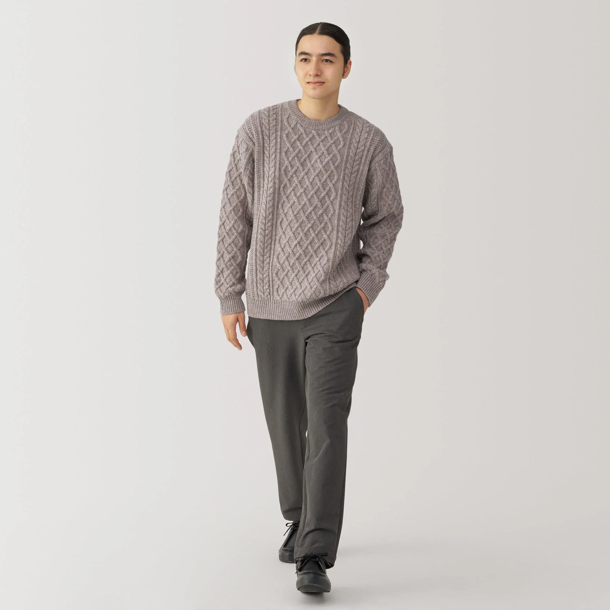 Men's Andes Wool Cable Knit Crew Neck Sweater - Image 4