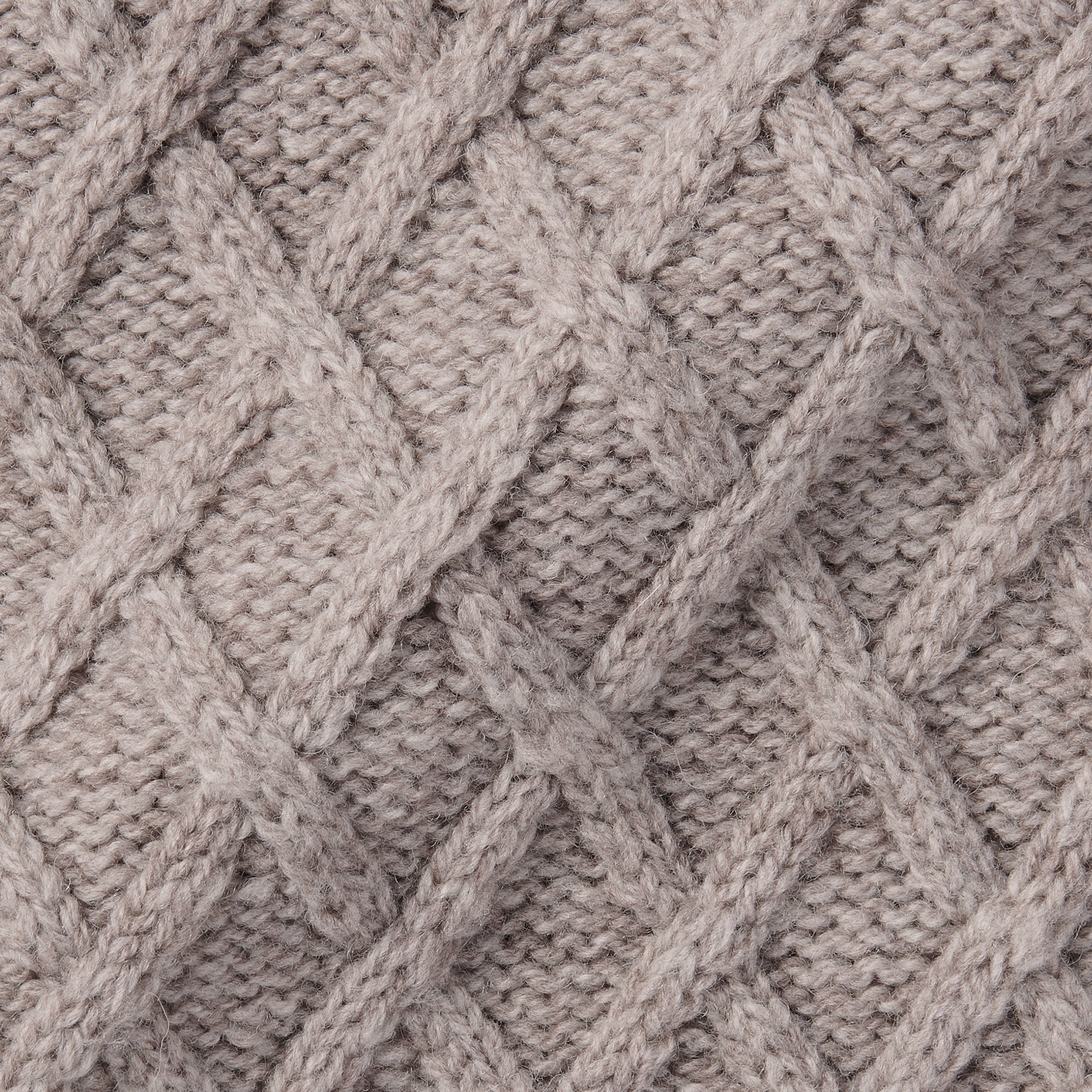 Men's Andes Wool Cable Knit Crew Neck Sweater - Image 8