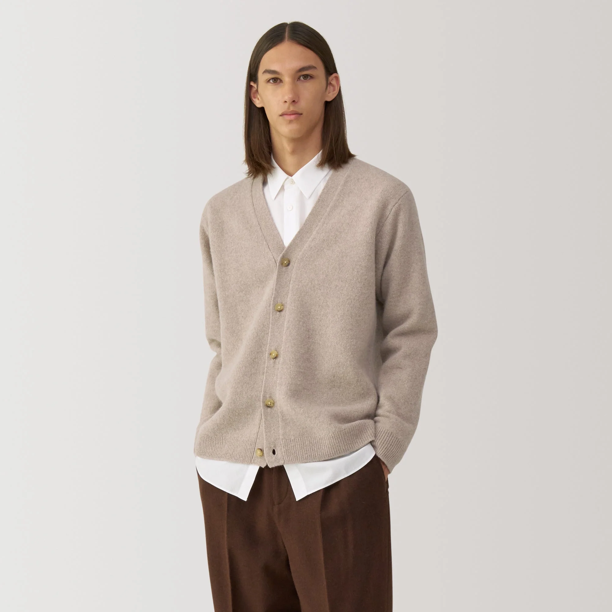 Labo Men's Milled Wool V Neck Cardigan - Image 17