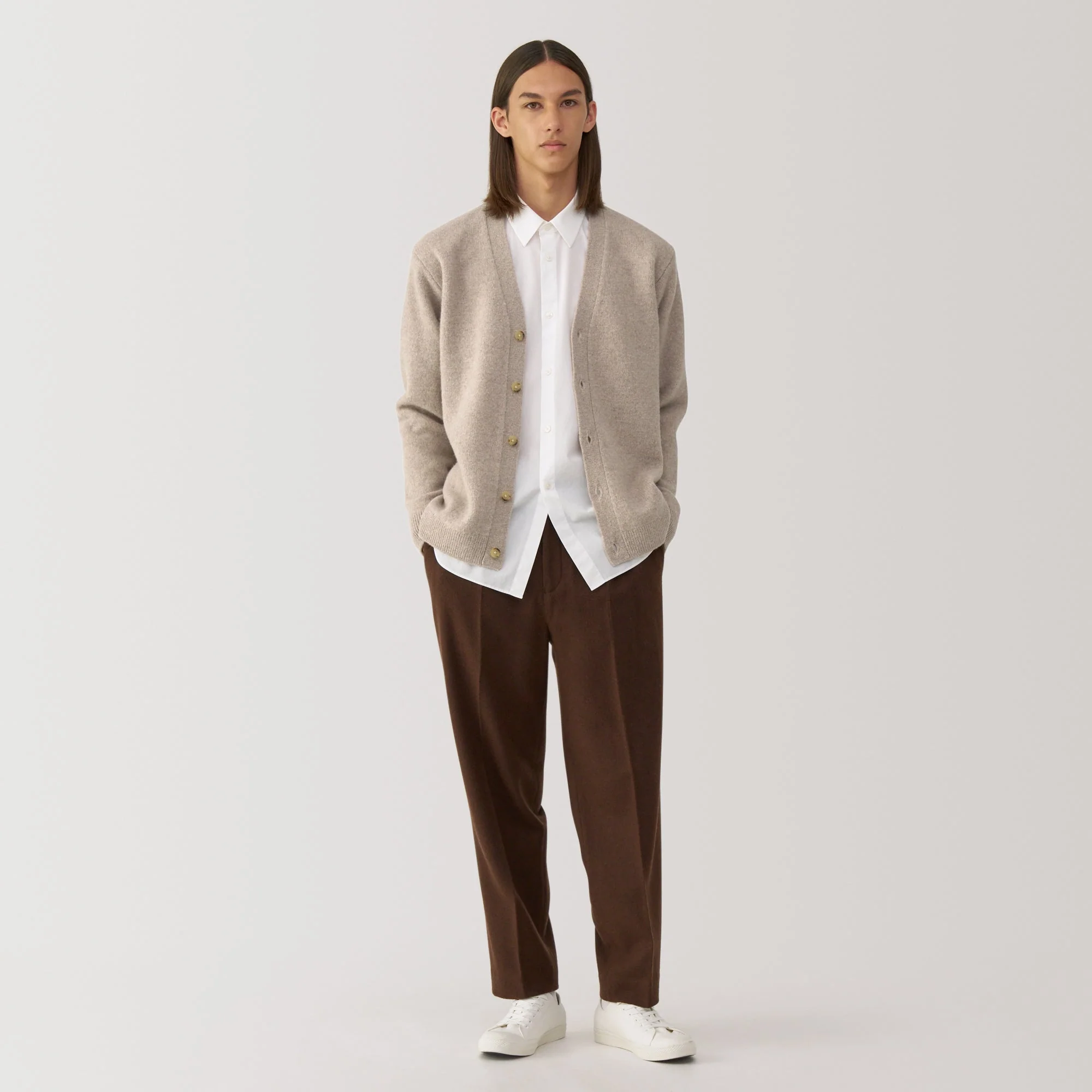 Labo Men's Milled Wool V Neck Cardigan - Image 21