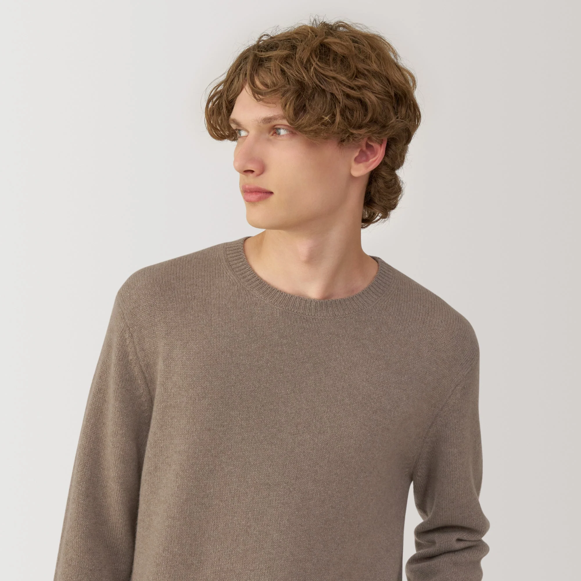 Labo Men's Natural Cashmere Crew Neck Sweater - Image 13