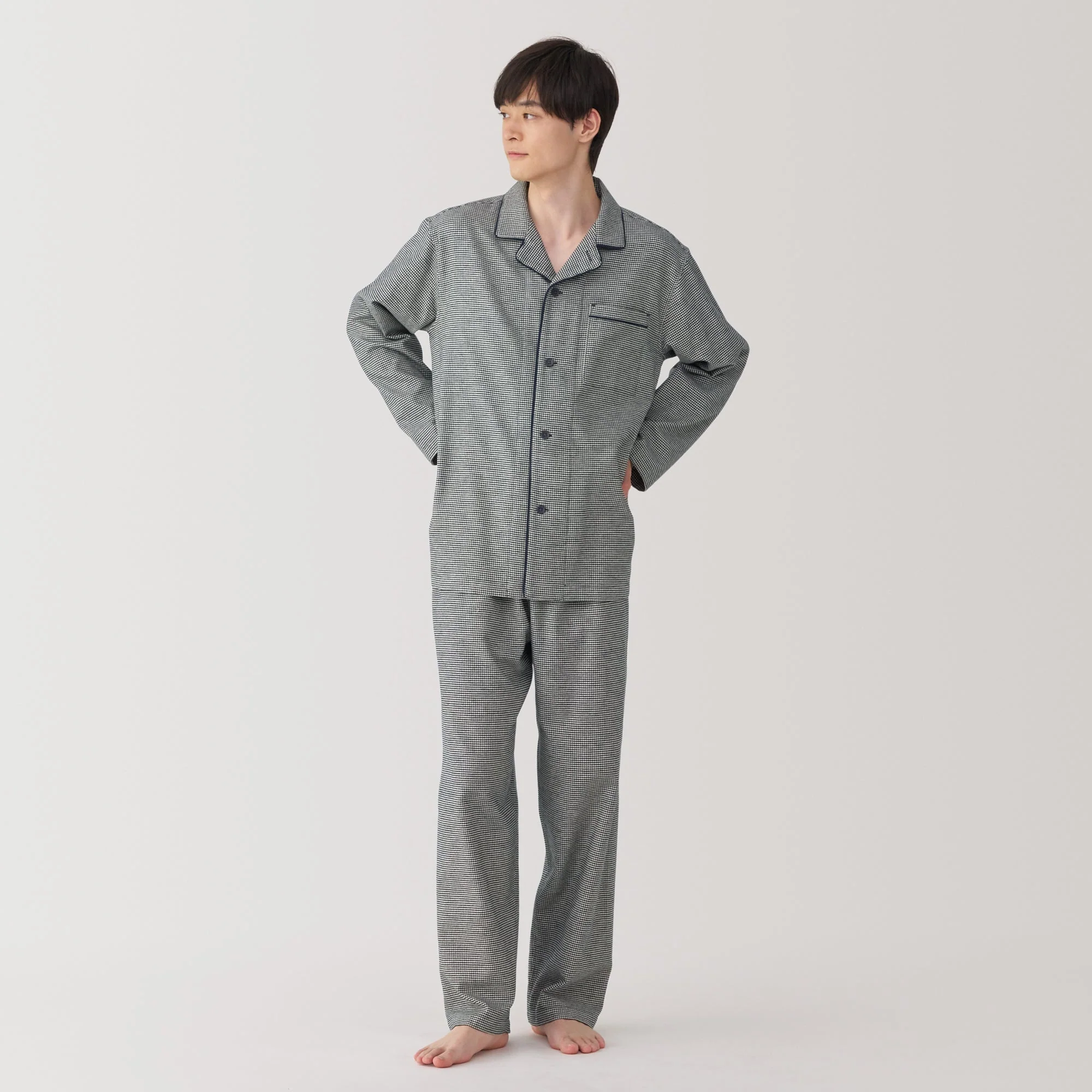 Men's Side Seamless Flannel Pajamas - Image 3