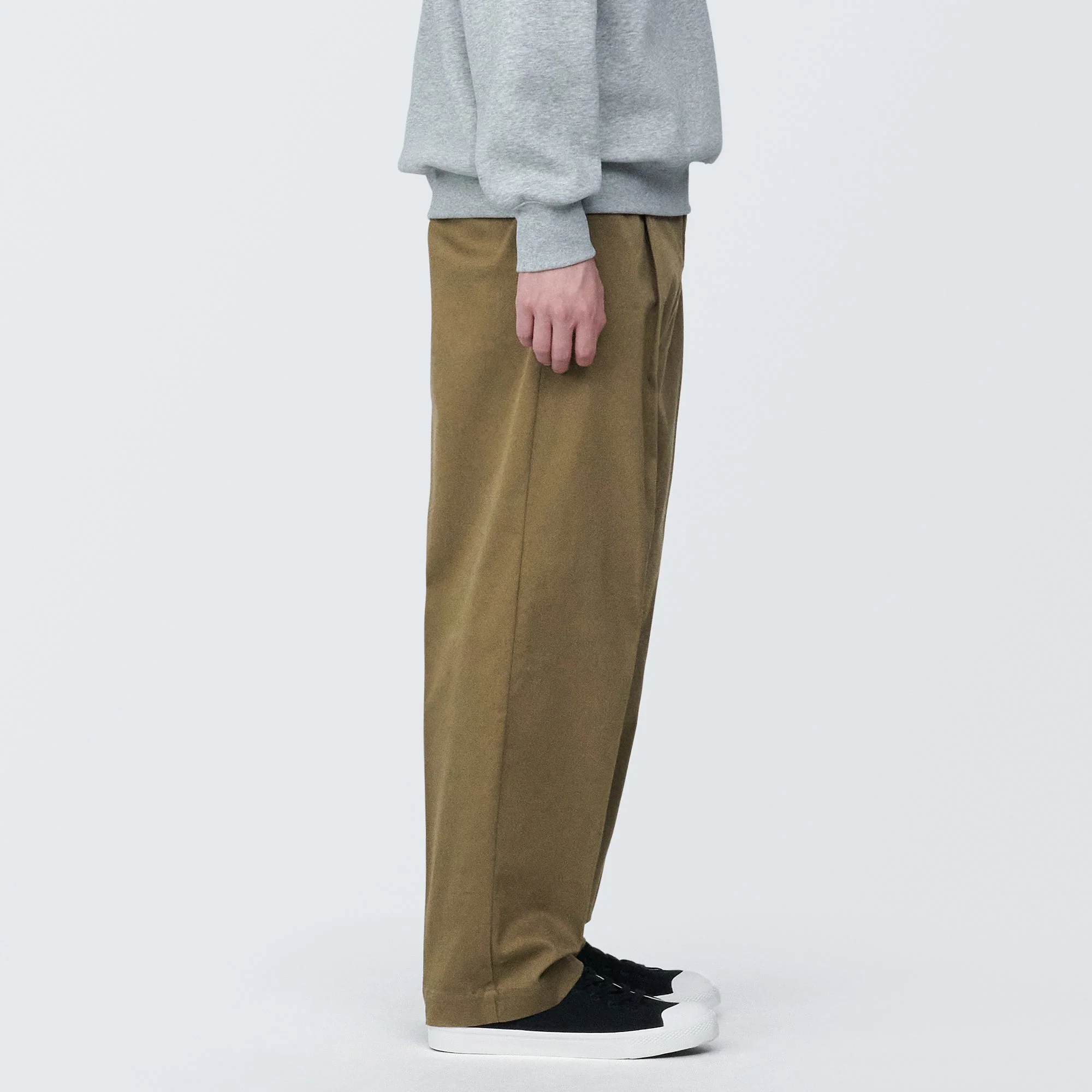 Men's Stretch Chino Tuck Wide Pants - Image 15