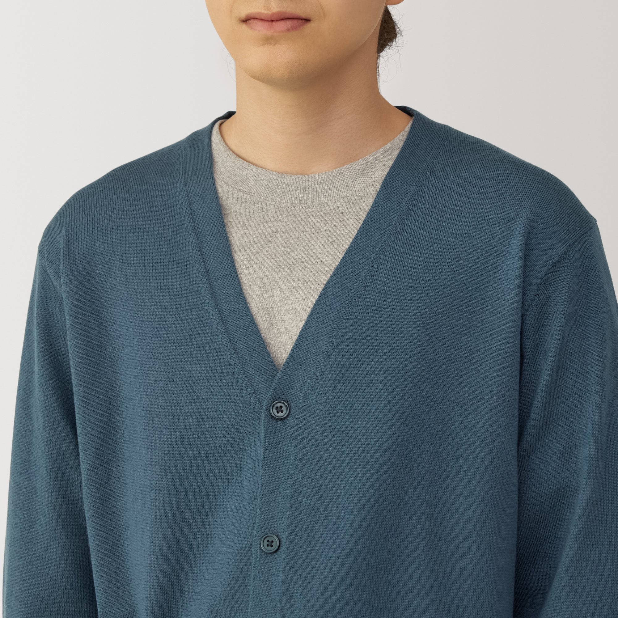 Men's Washable High-Gauge V Neck Cardigan - Image 21