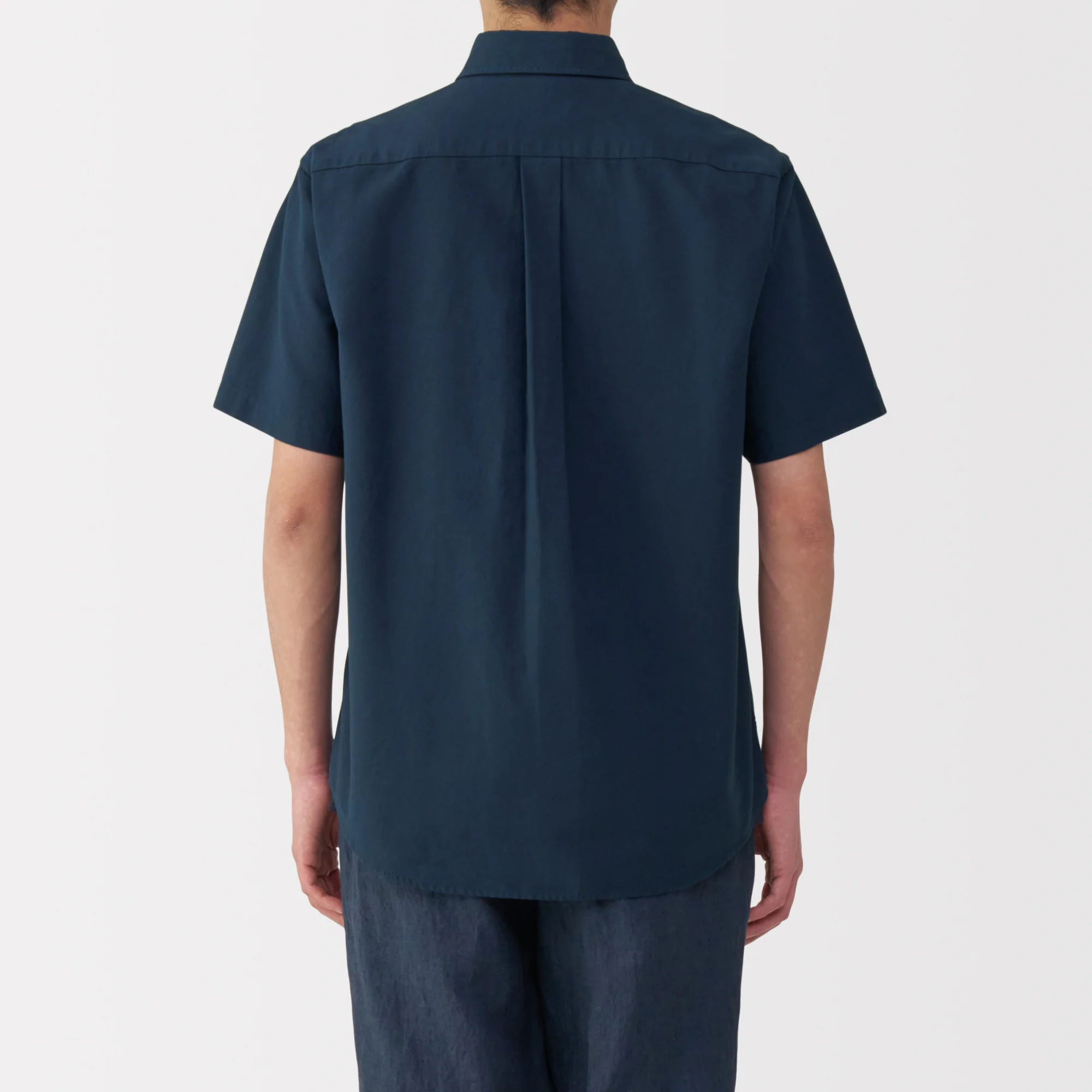 Men's Washed Oxford Button Down Short Sleeve Shirt - Image 14
