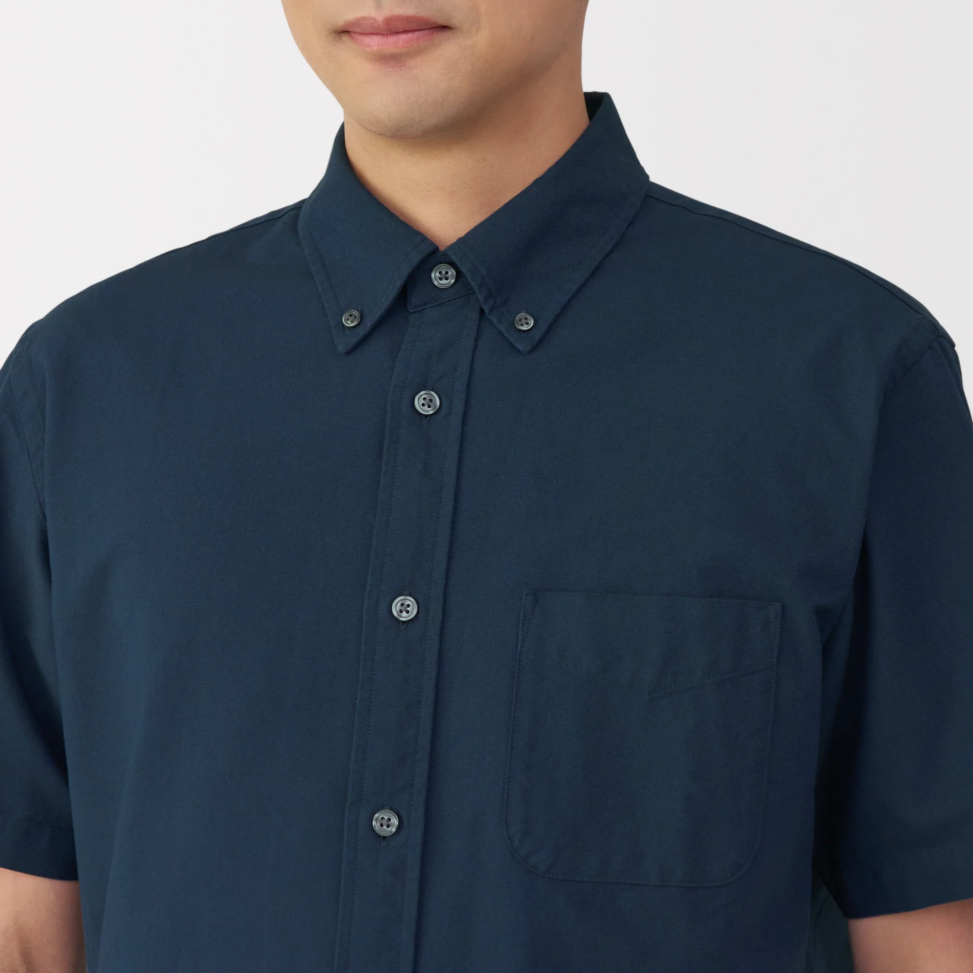 Men's Washed Oxford Button Down Short Sleeve Shirt - Image 15