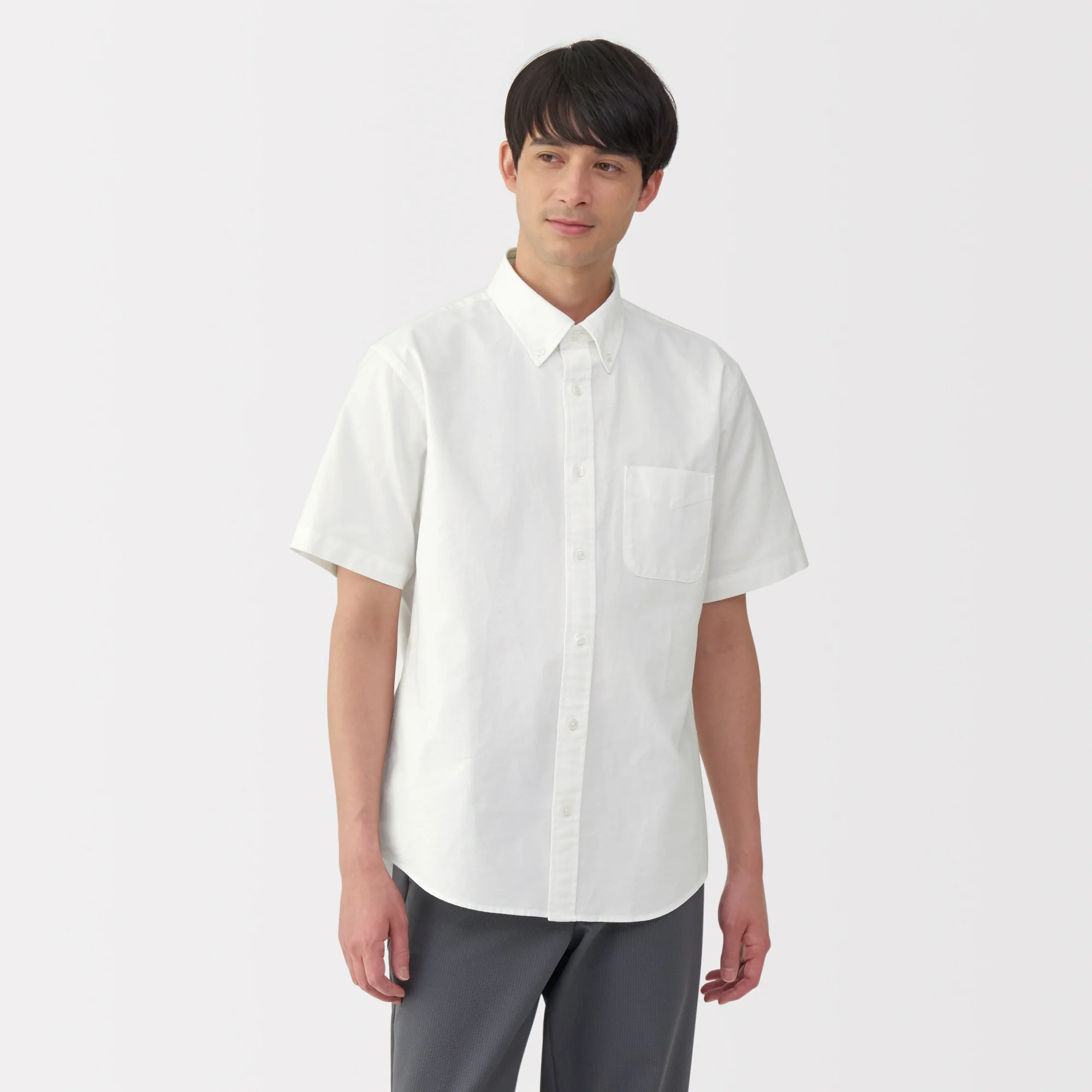 Men's Washed Oxford Button Down Short Sleeve Shirt - Image 3