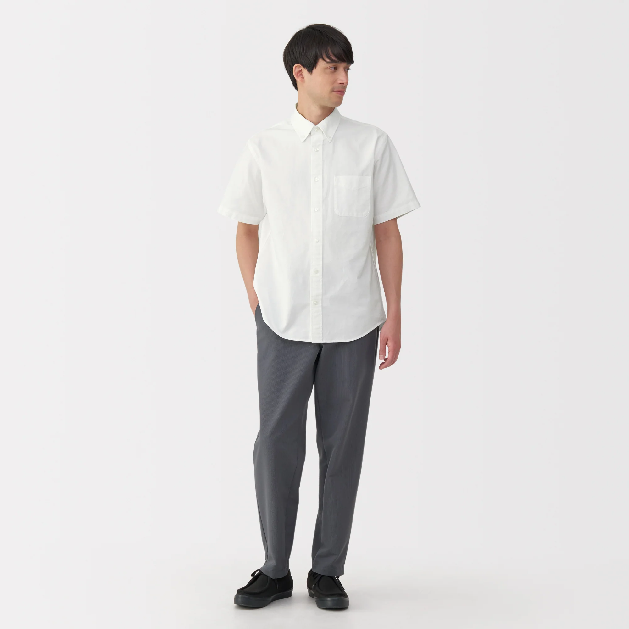 Men's Washed Oxford Button Down Short Sleeve Shirt - Image 4